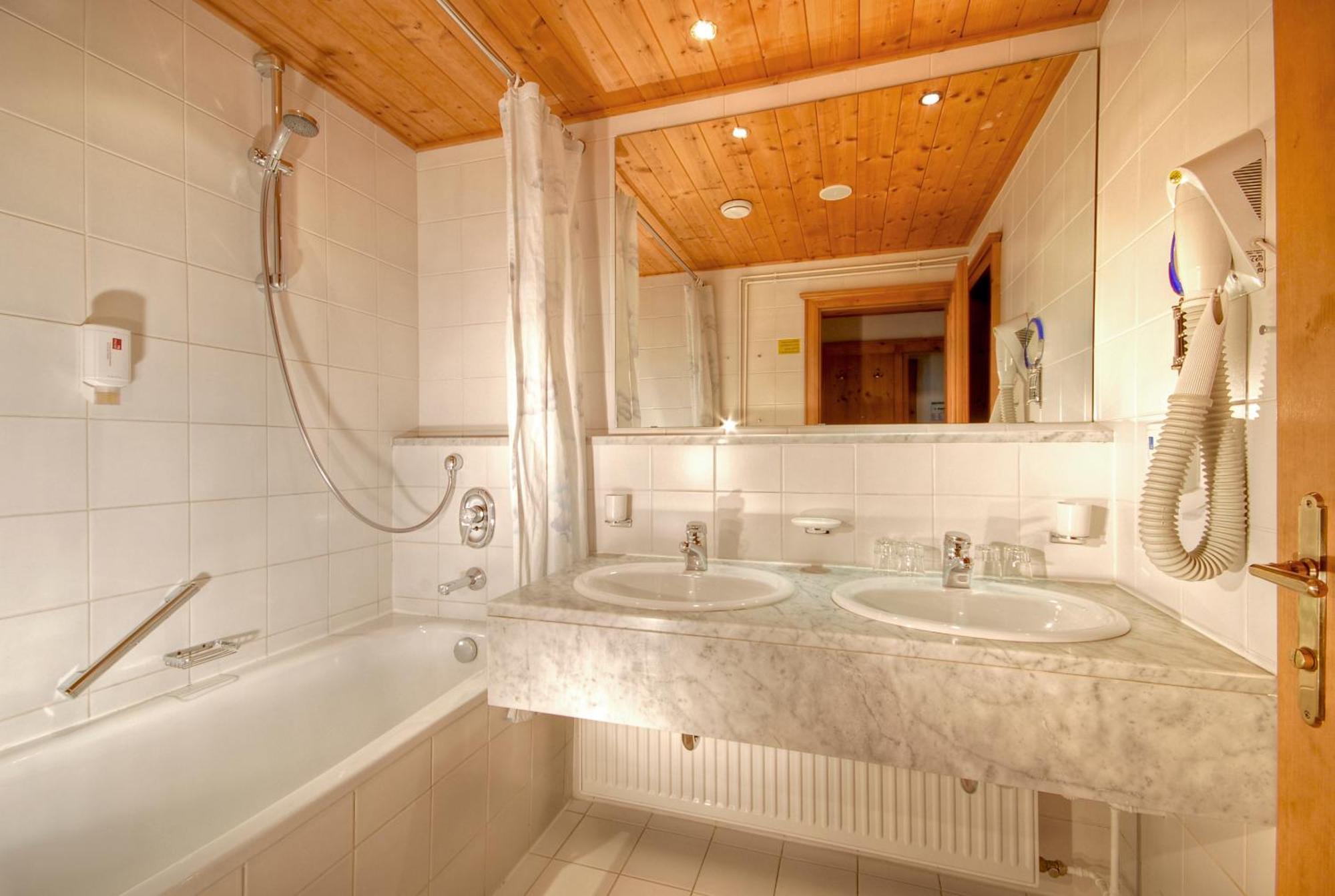 Double Room Balcony or Terrace Panoramic View,944804368:JPEG