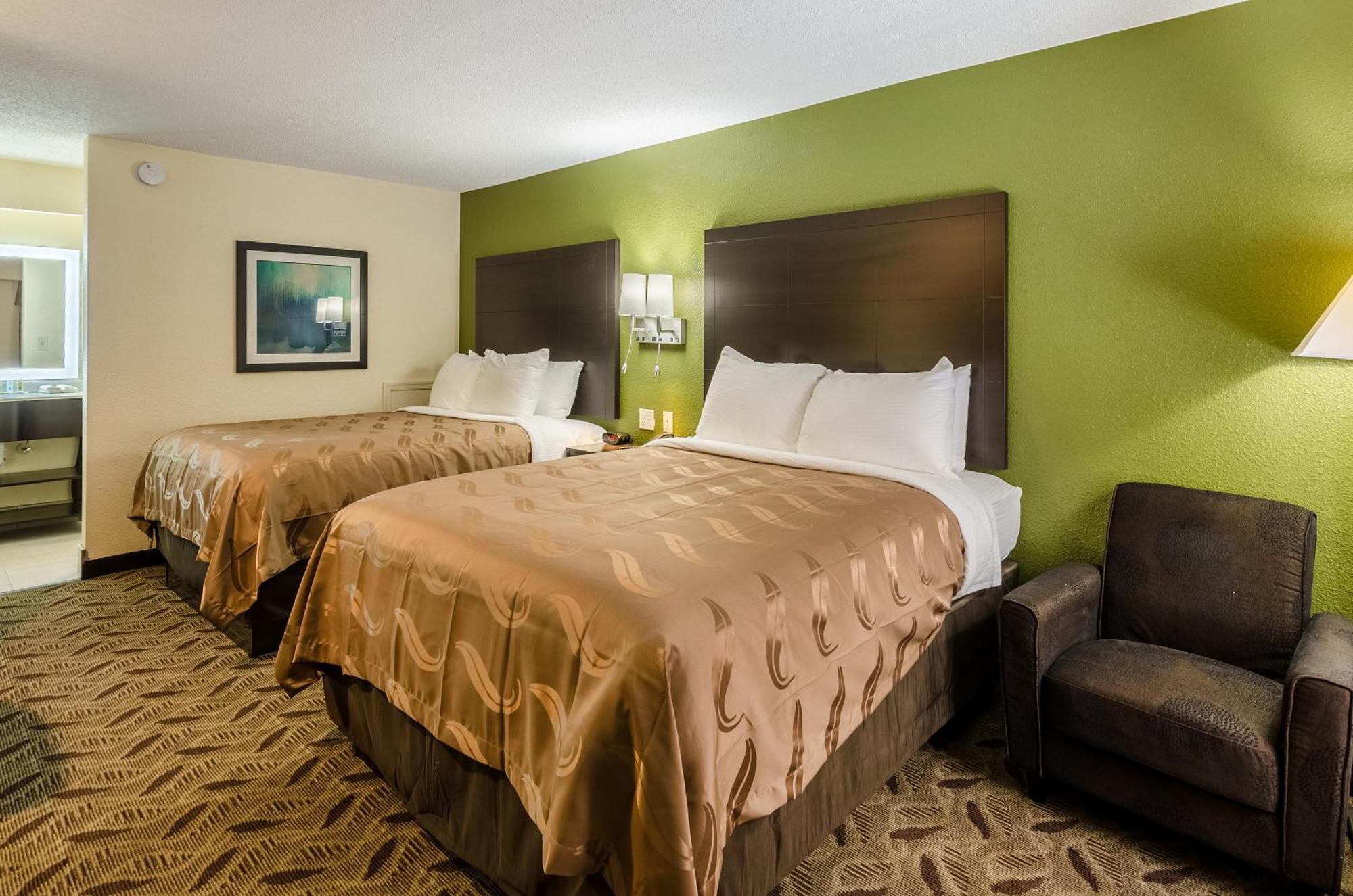 Standard Queen Room Two Queen Beds Non-Smoking
