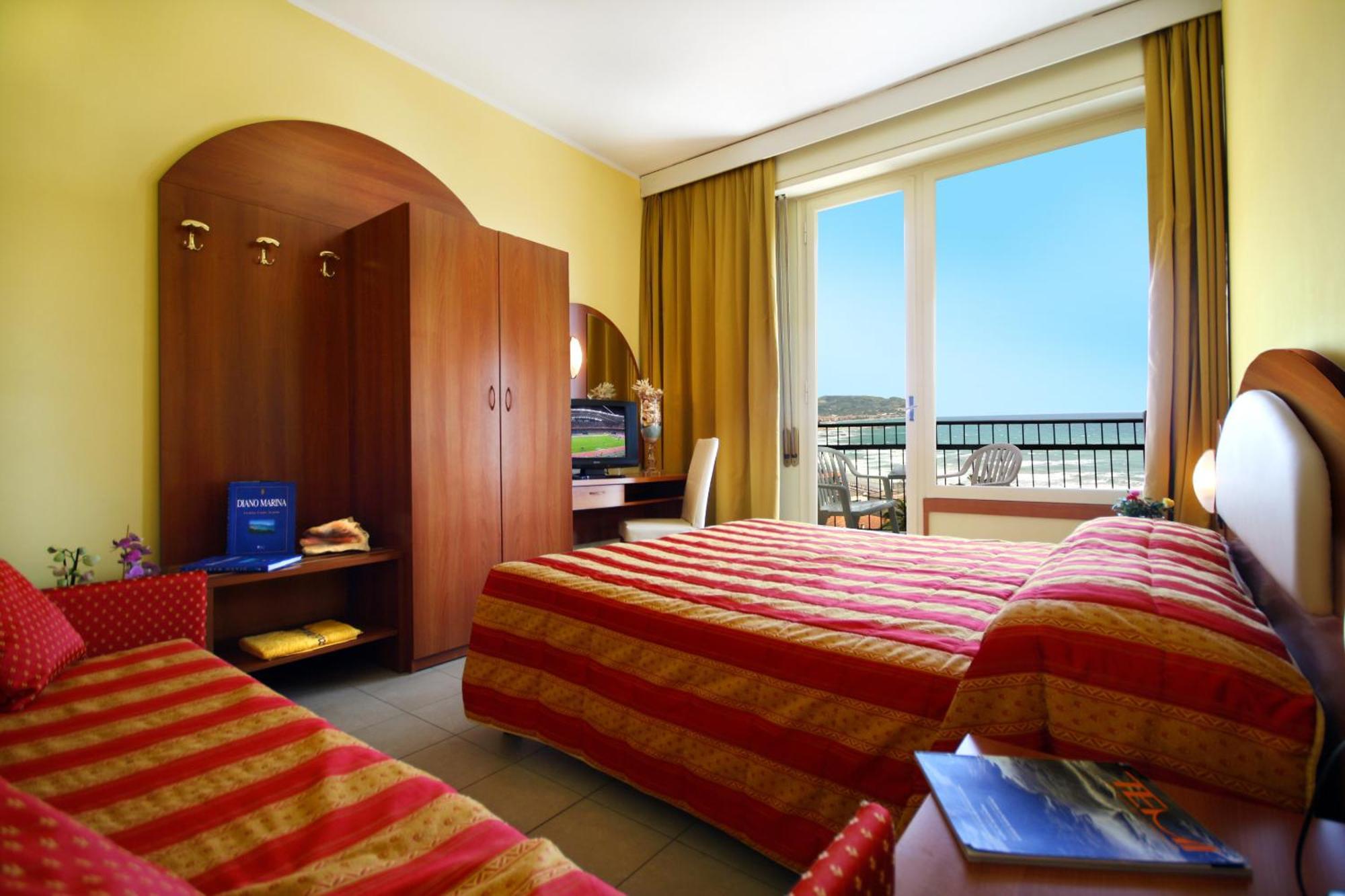 Triple Room Balcony Sea View