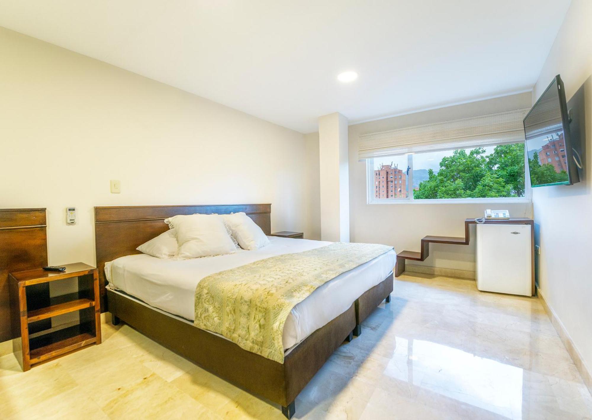 Double or Twin Room,779994111:JPEG