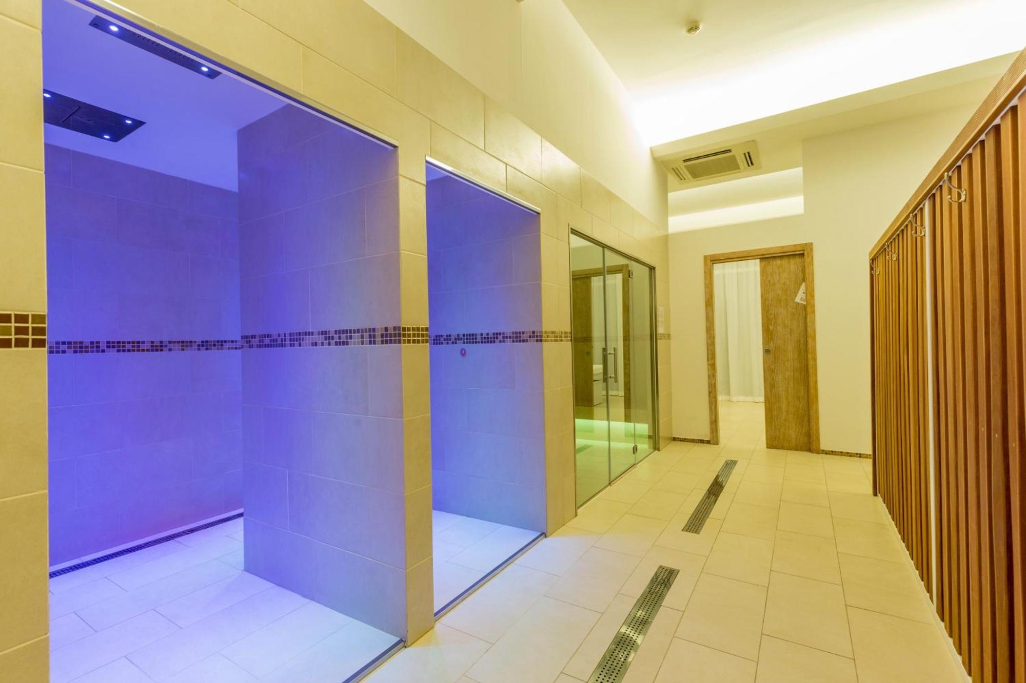 Superior Double or Twin Room Spa Access,1323533626:JPEG