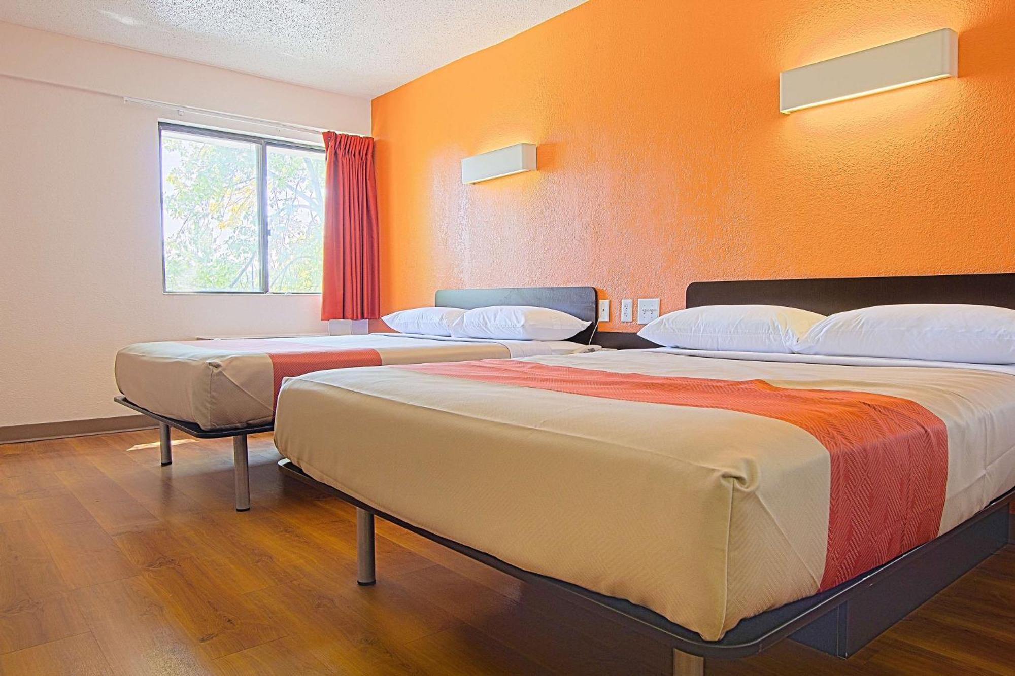 Queen Room Two Queen Beds Disability Access Roll Shower