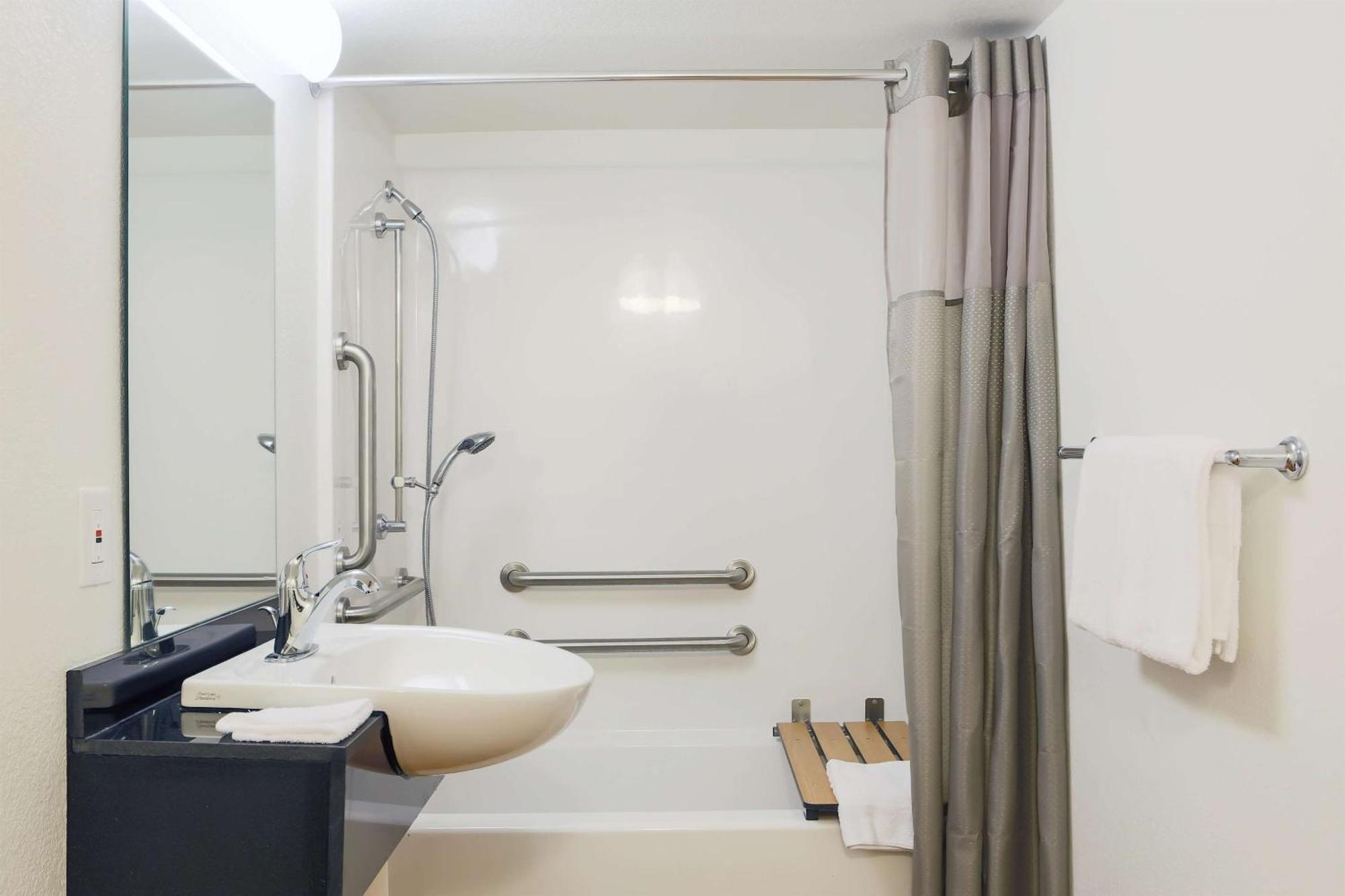 Quadruple Room - Disability Access