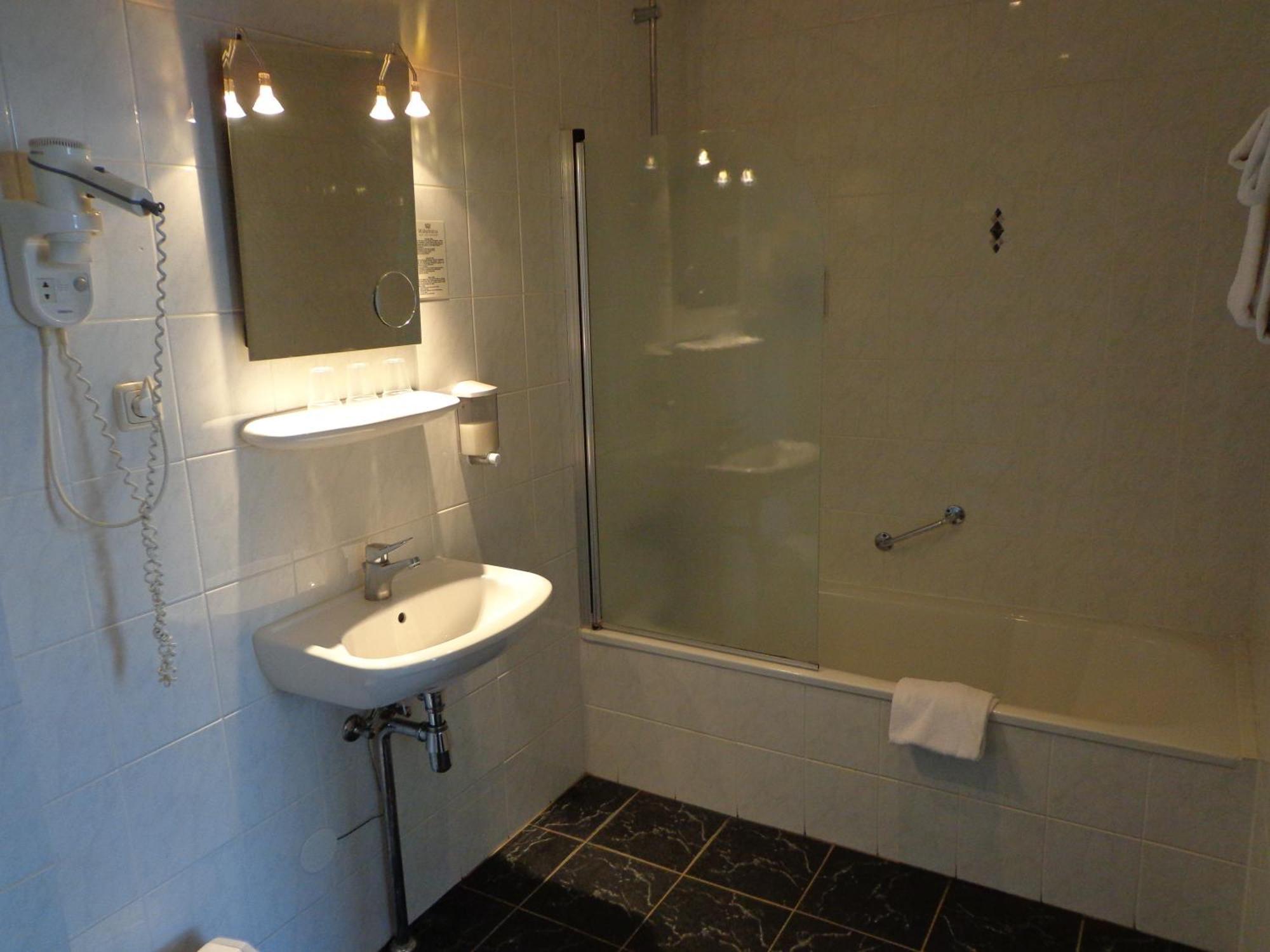 Double Room,1039394806:JPEG