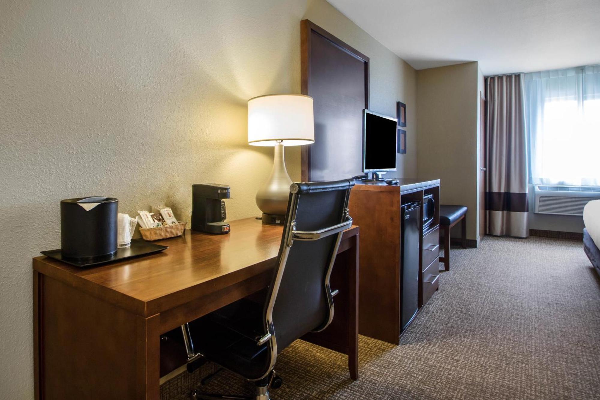 Suite with Two Queen Beds - Accessible/Non-Smoking