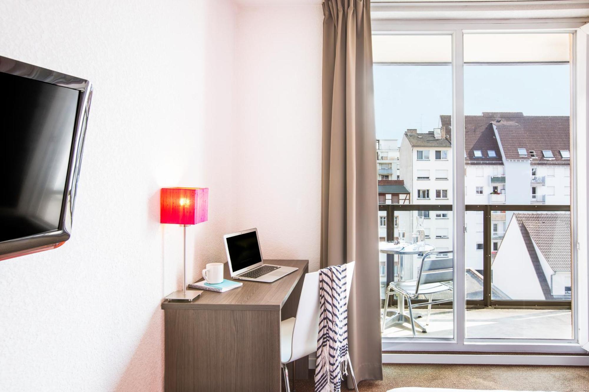 Superior Studio Balcony