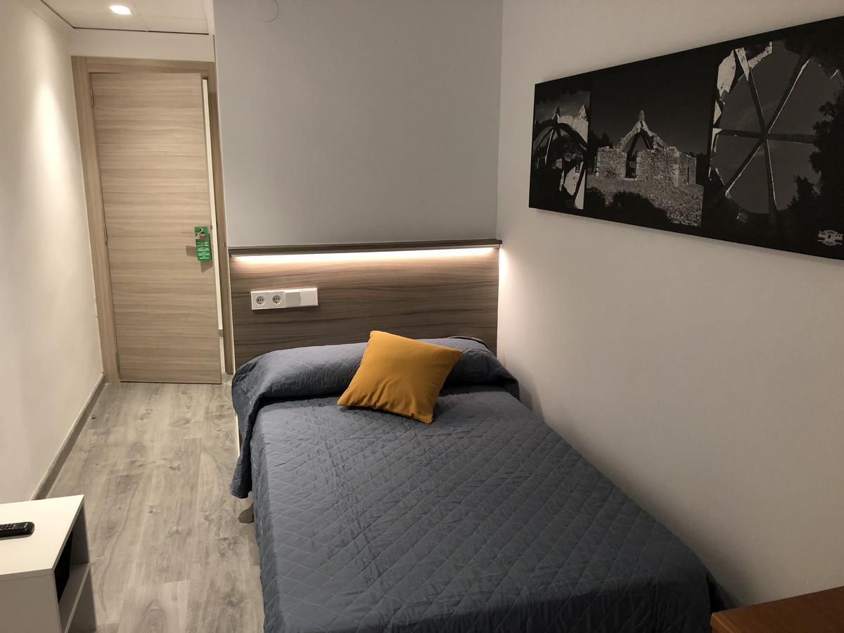 Single Room Bathroom