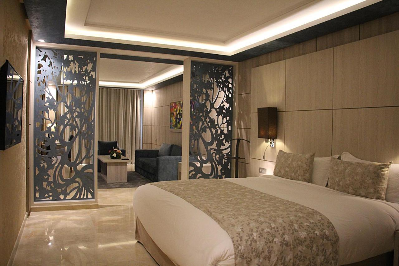 Executive Suite Pool View