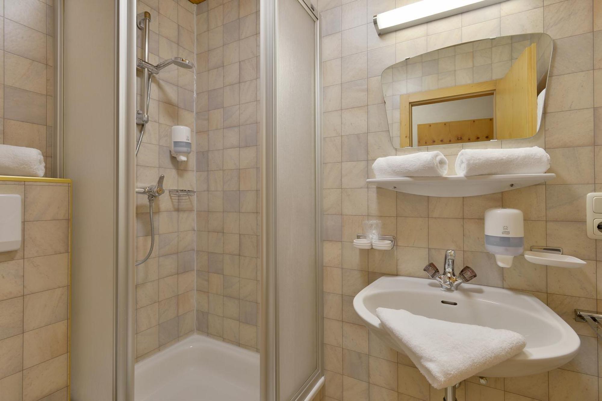 Twin Room separate beds