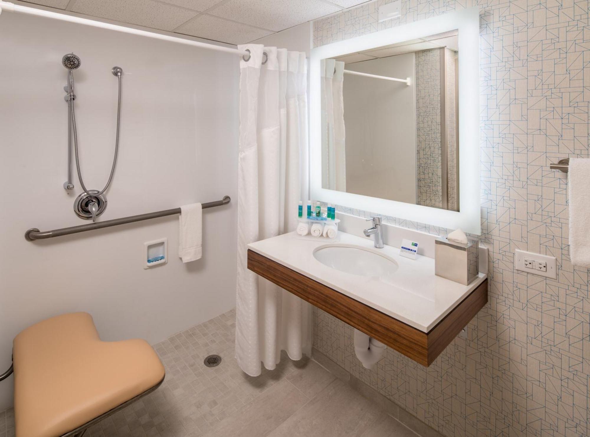 Queen Room Mobility Access Roll Shower or Non-Smoking