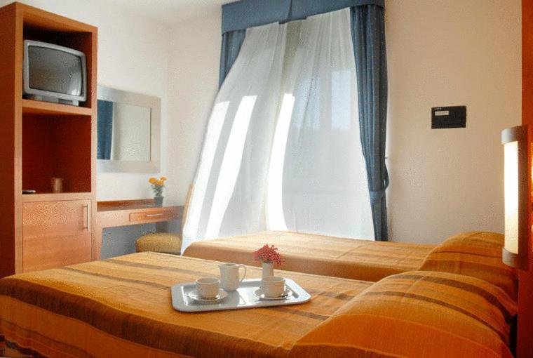 Double or Twin Room,7071111:JPEG
