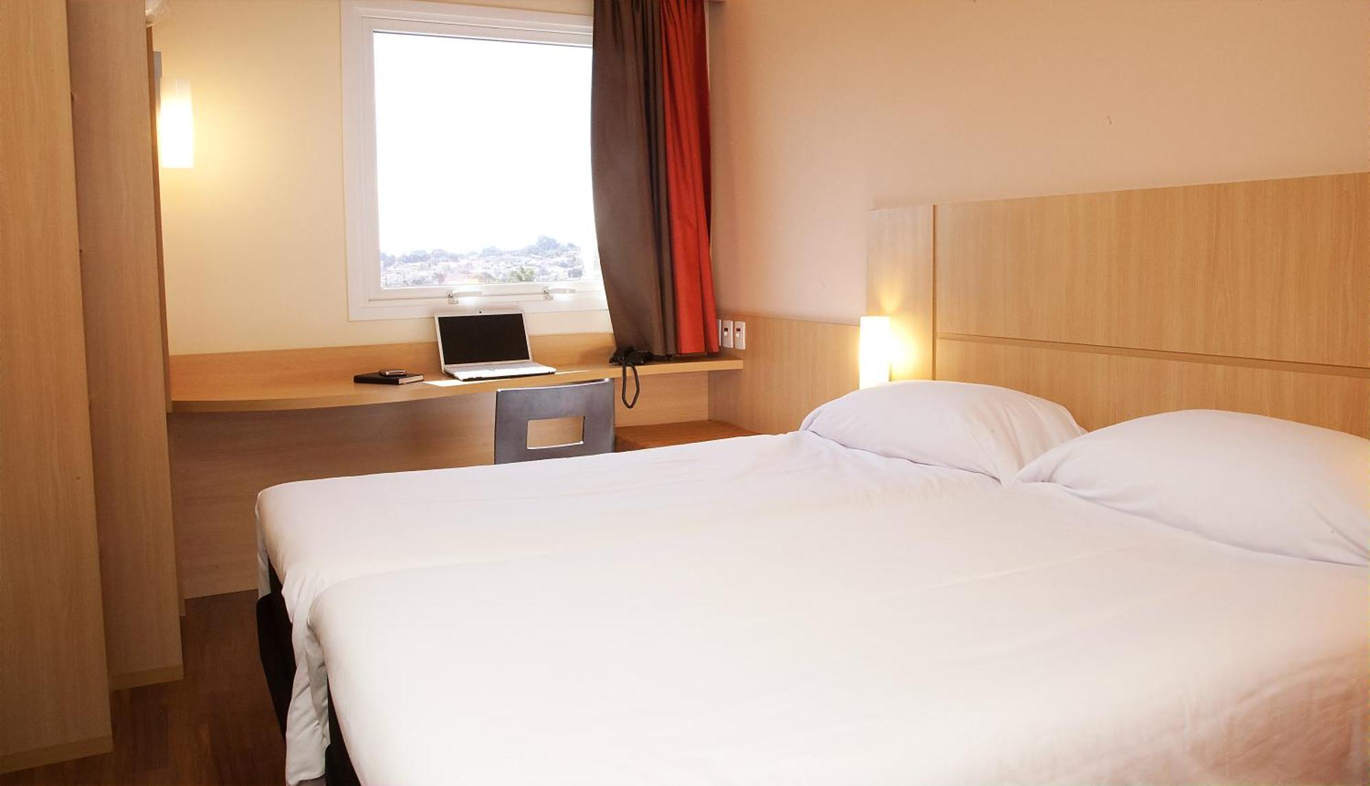 Quarto Duplo Standard