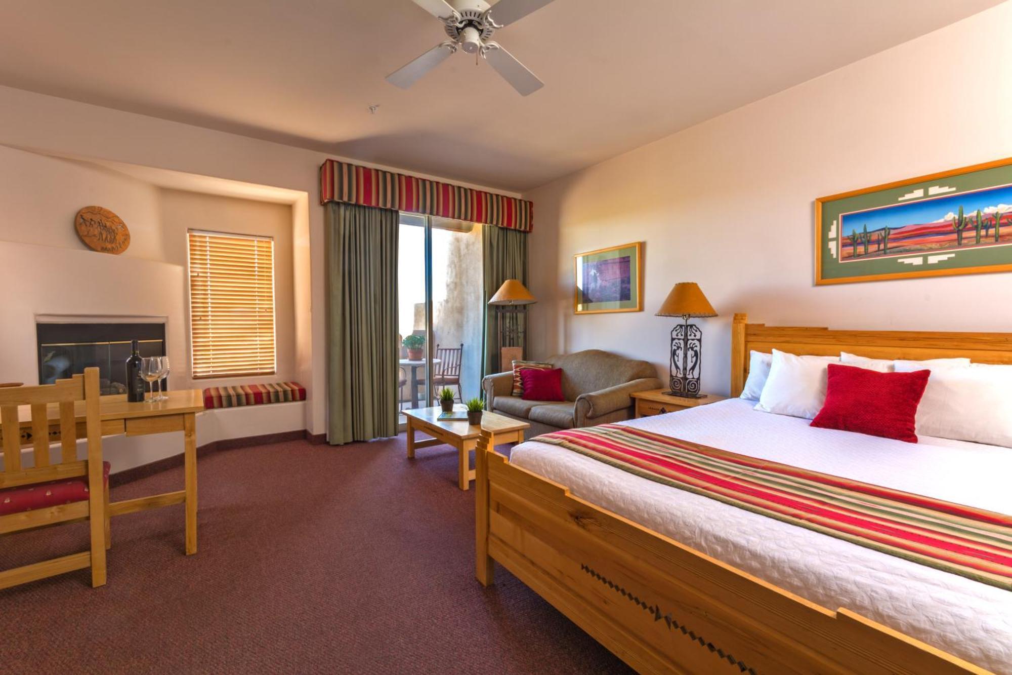Deluxe King Room