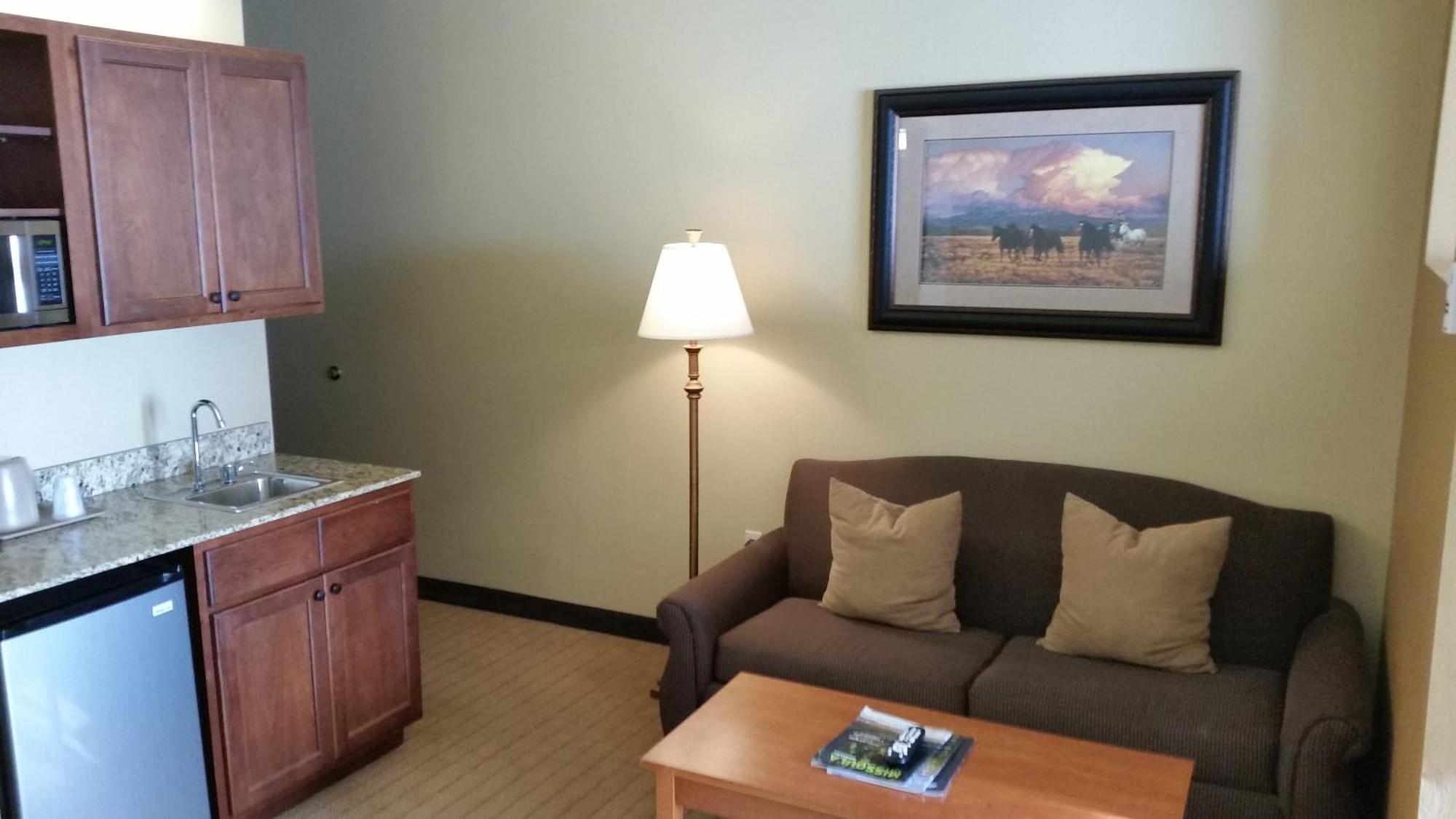 Queen Suite
