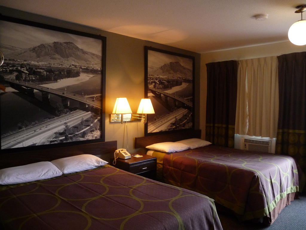 Double Room with Two Double Beds - Non-Smoking