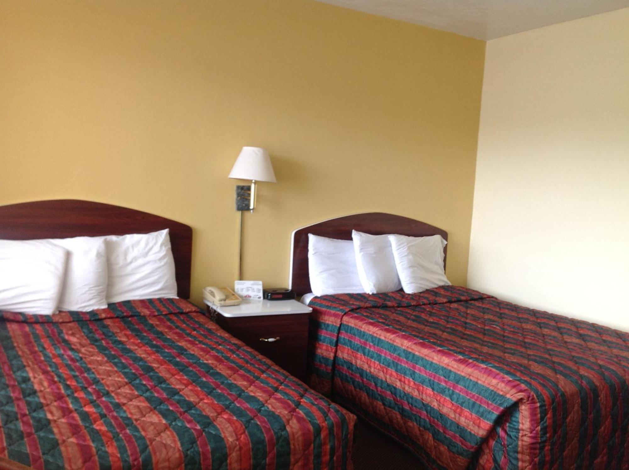 Double Room Two Double Beds Non-Smoking