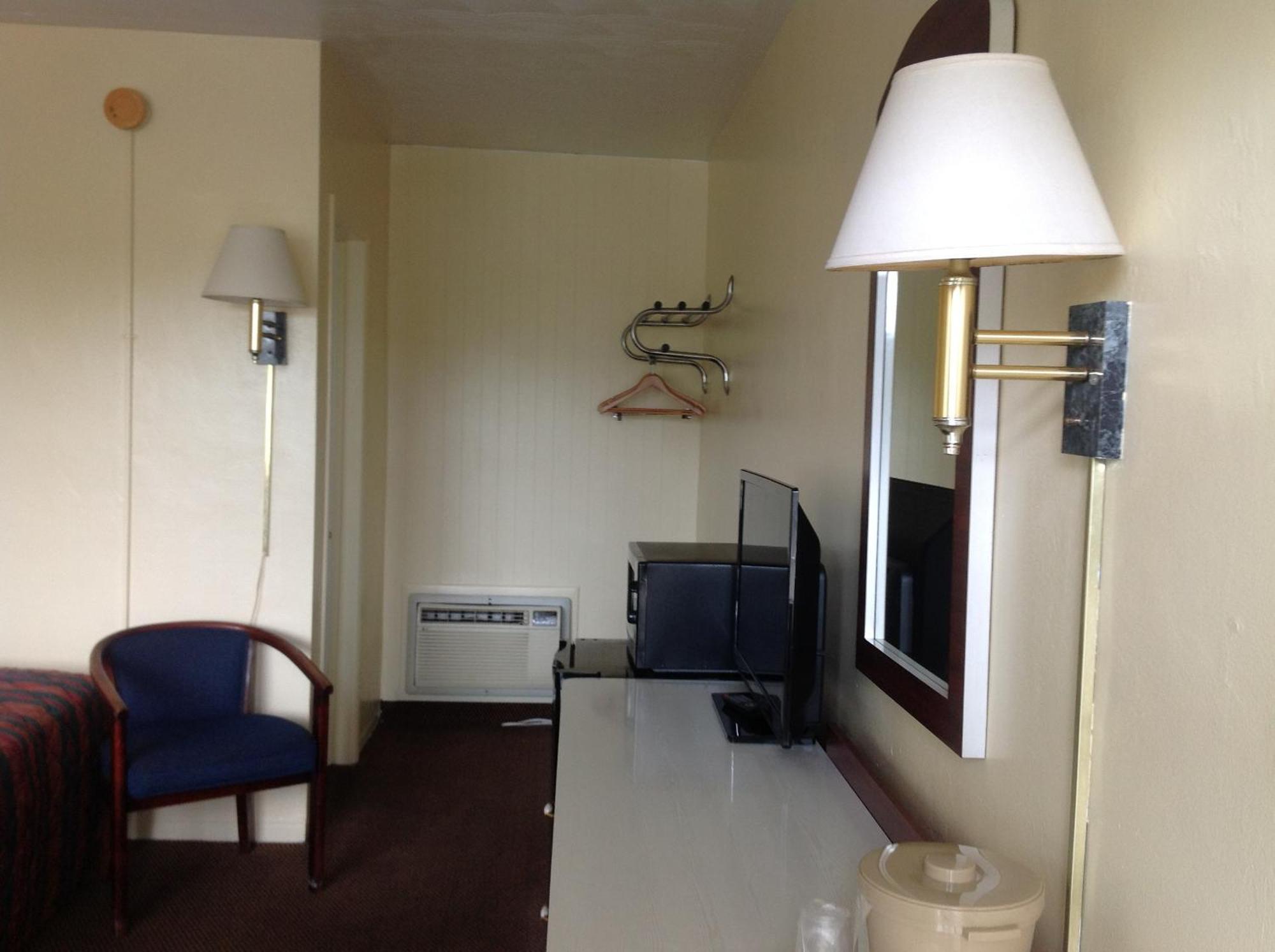 Double Room Two Double Beds Non-Smoking