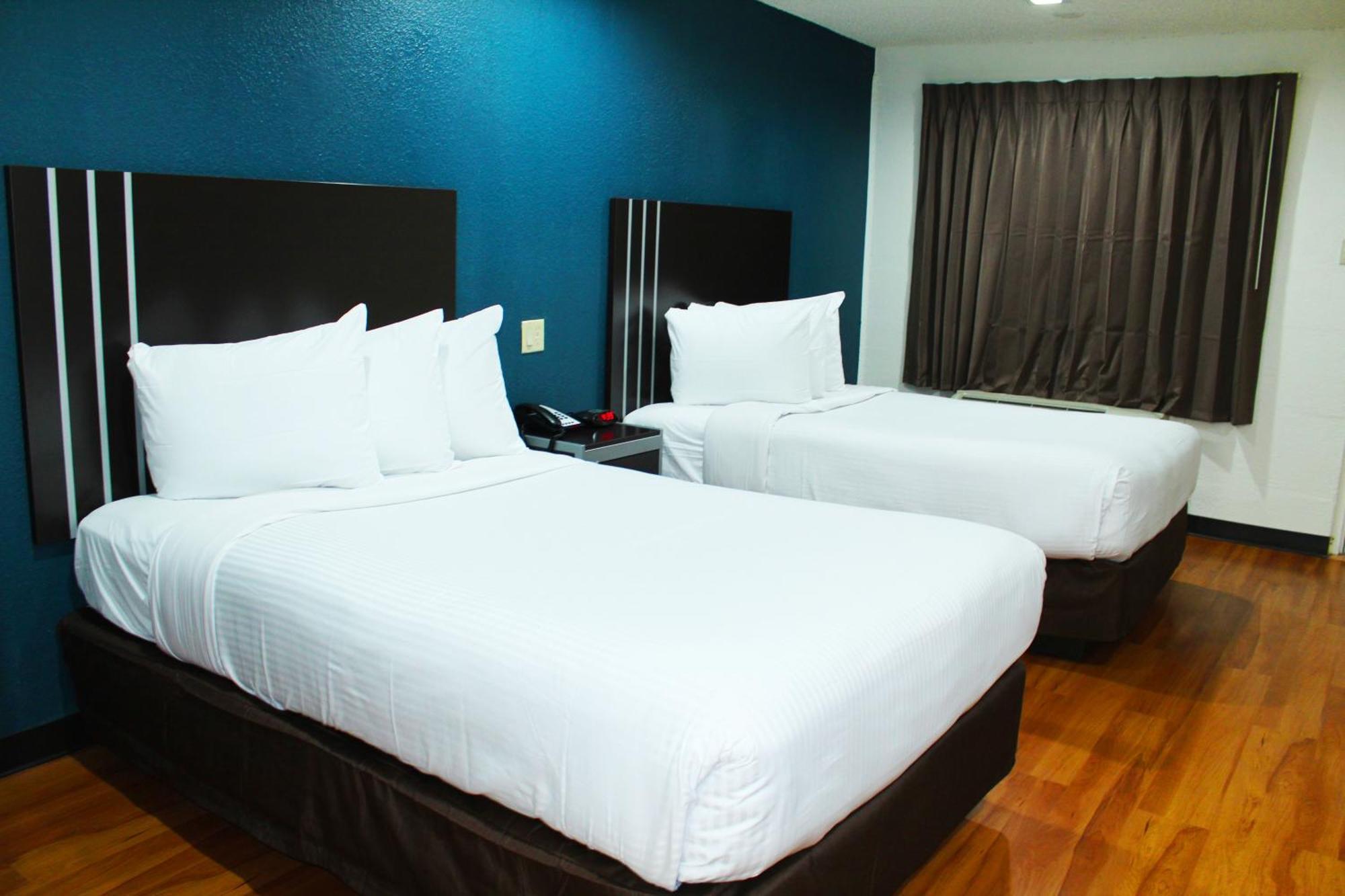 Double Room Two Double Beds Non-Smoking