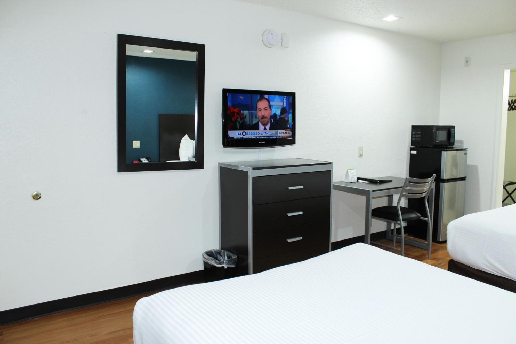 Double Room Two Double Beds Non-Smoking