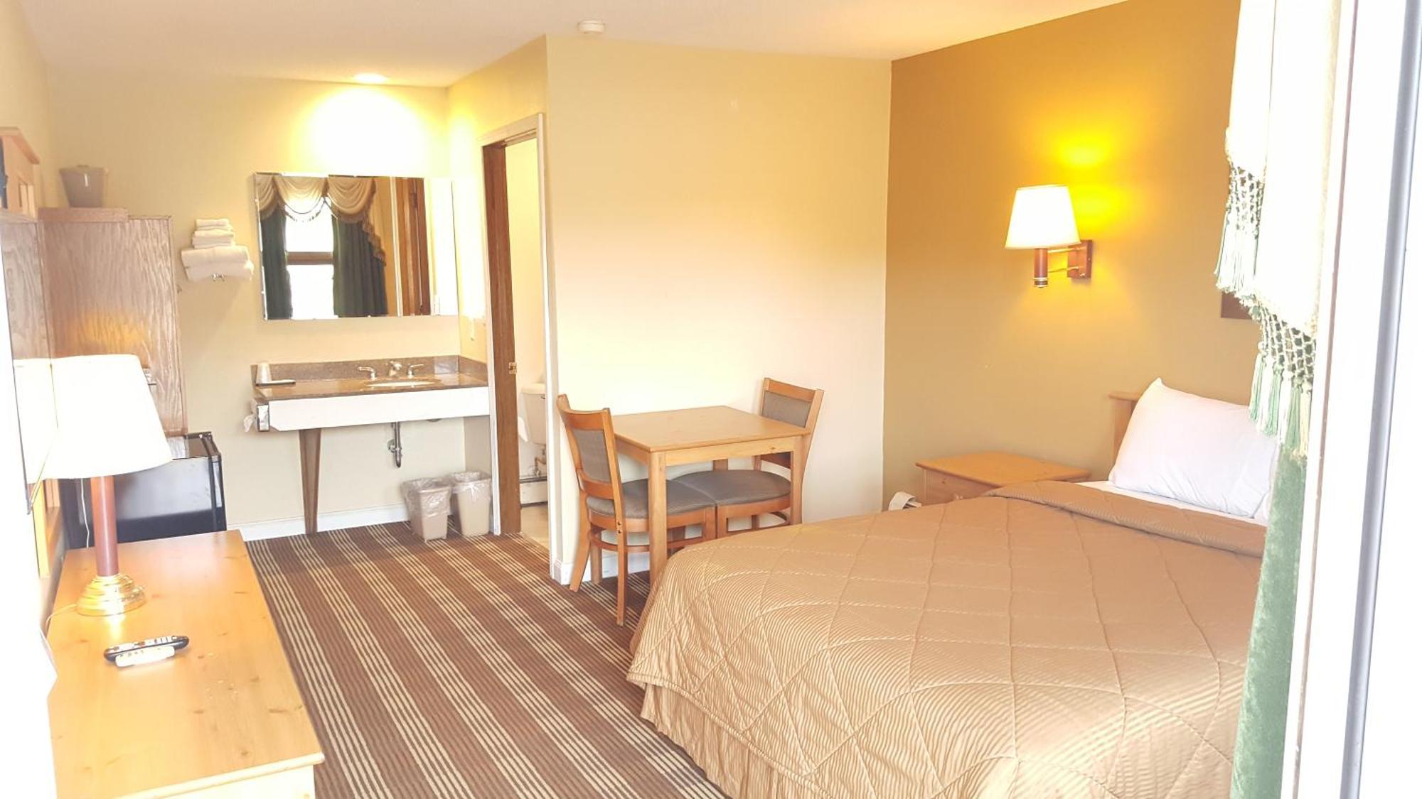 Queen Room