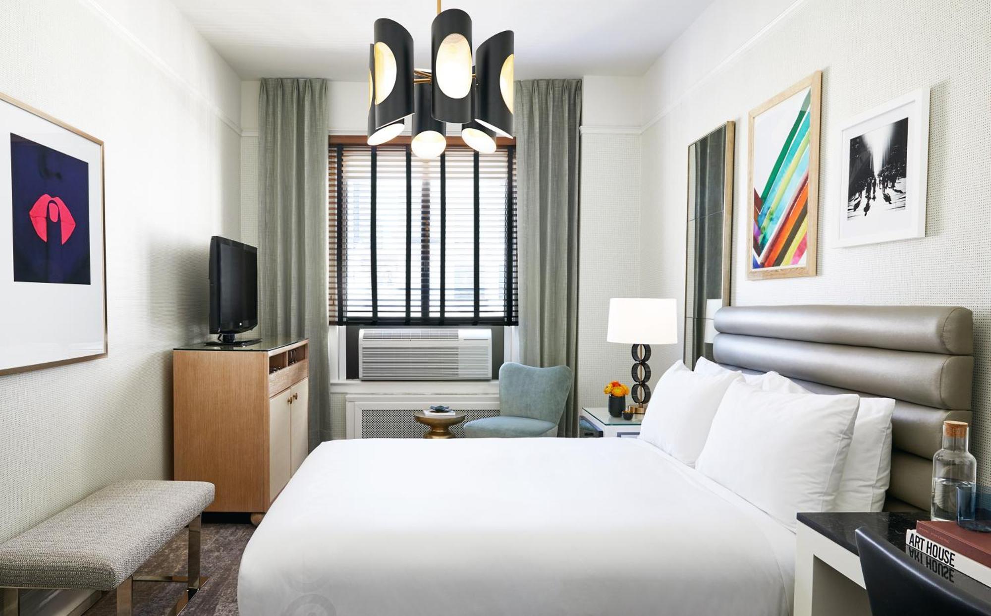 Deluxe Queen Room