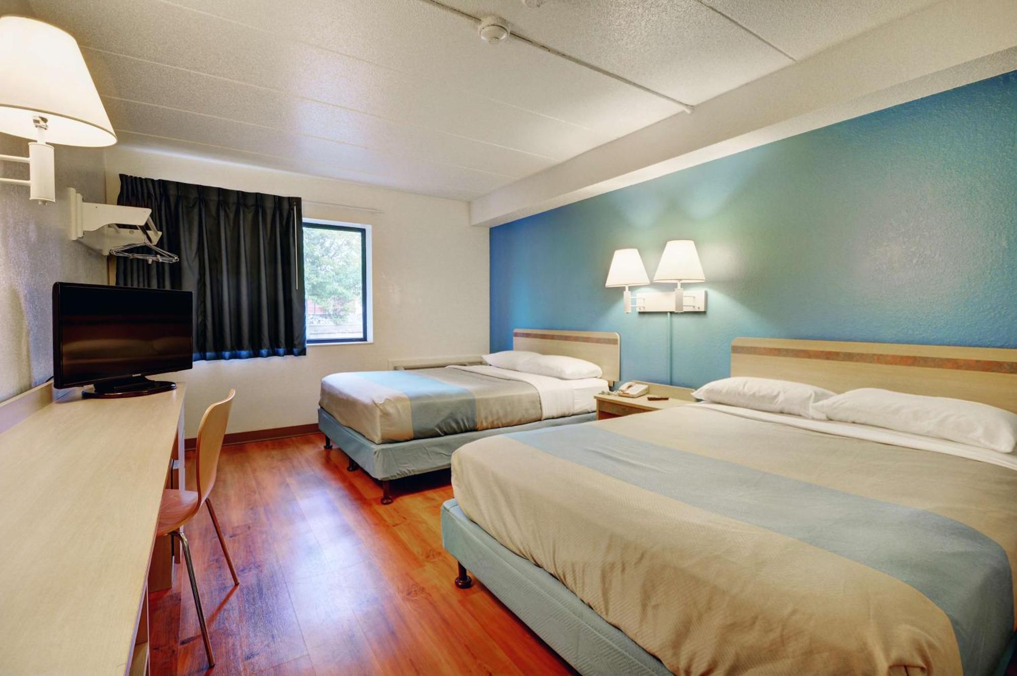 Deluxe Queen Room Two Queen Beds Non-Smoking