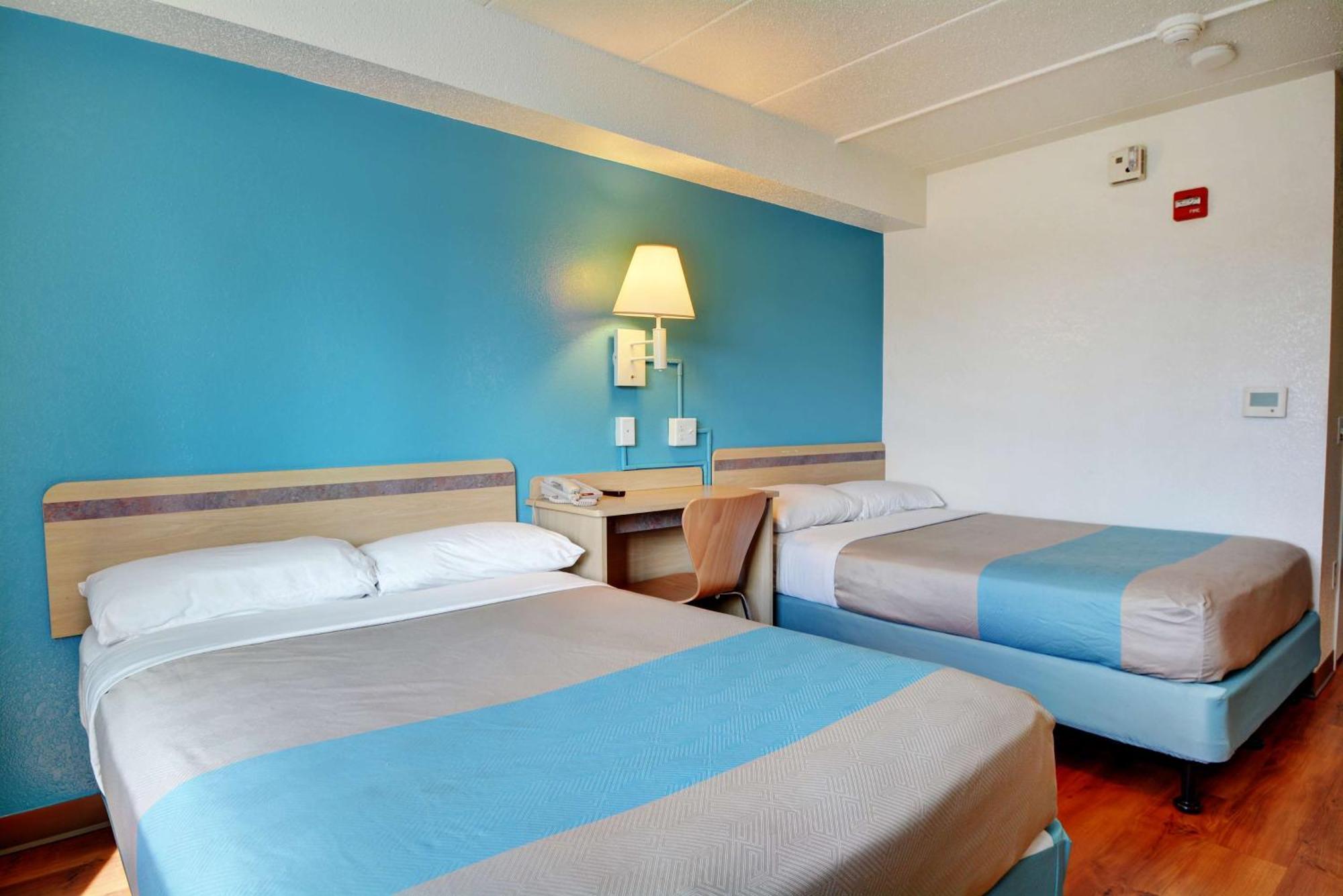 Queen Room Two Queen Beds Non-Smoking
