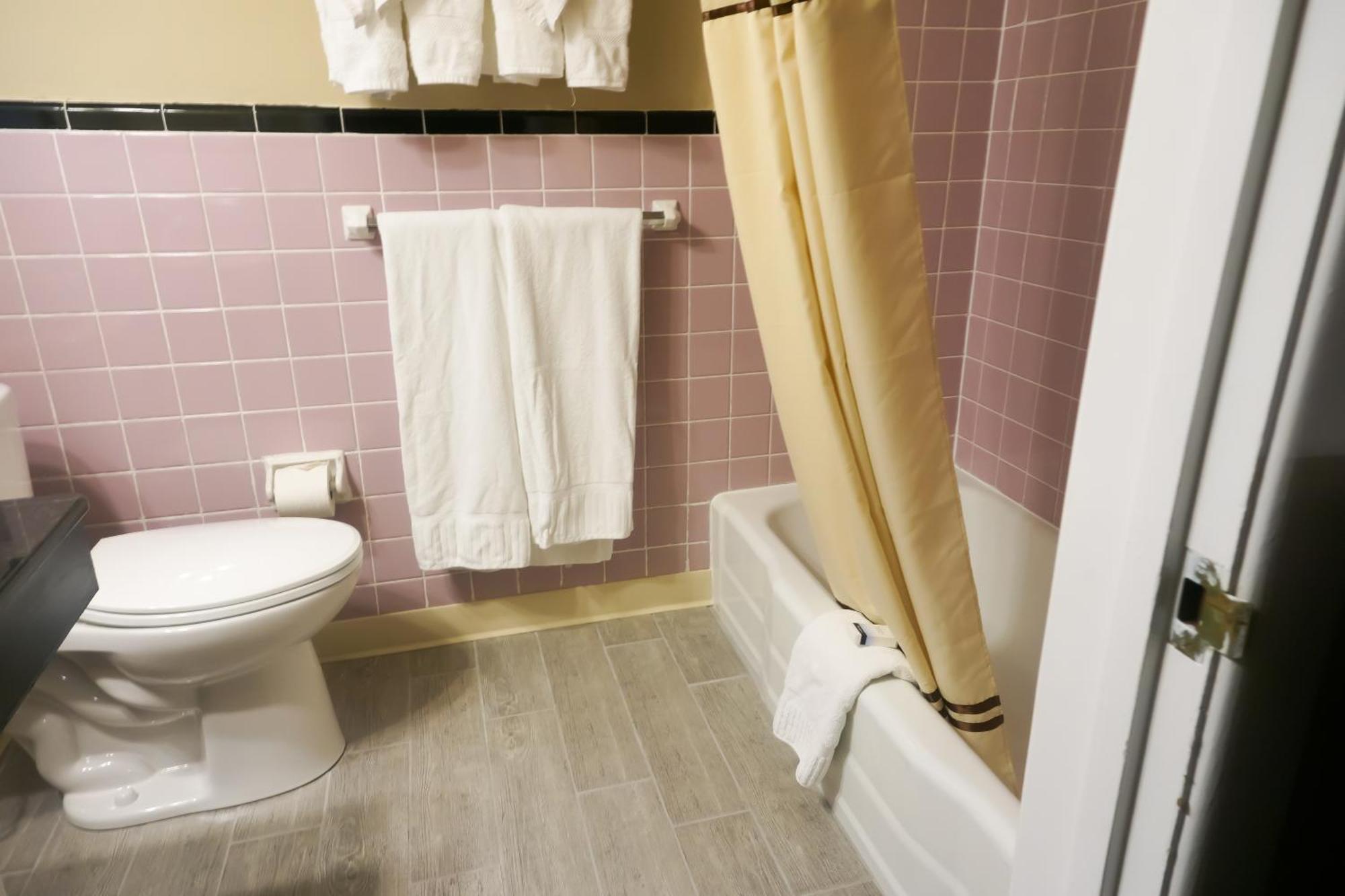 Deluxe Double Room Two Double Beds Non-Smoking