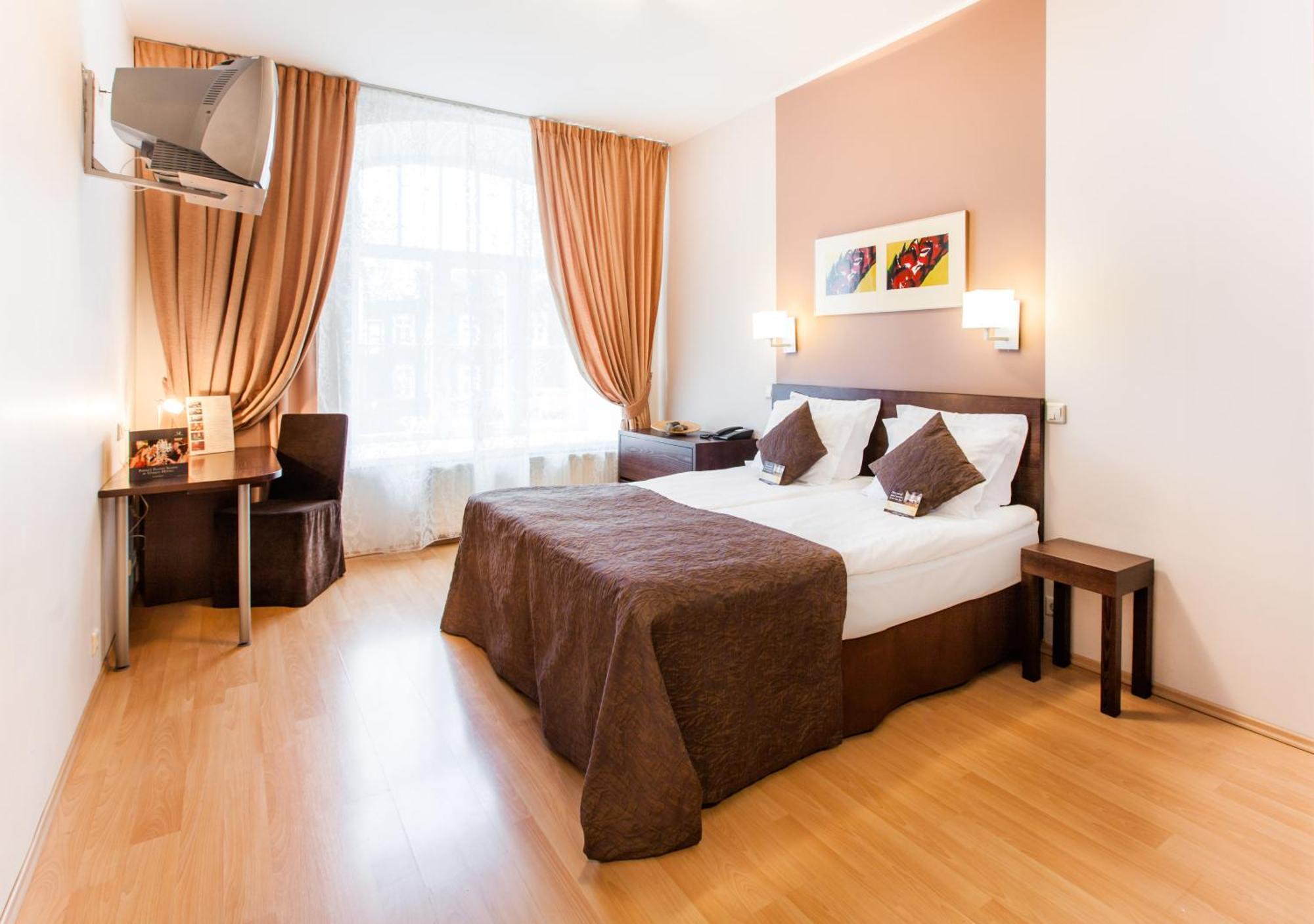 Double or Twin Room with Garden View