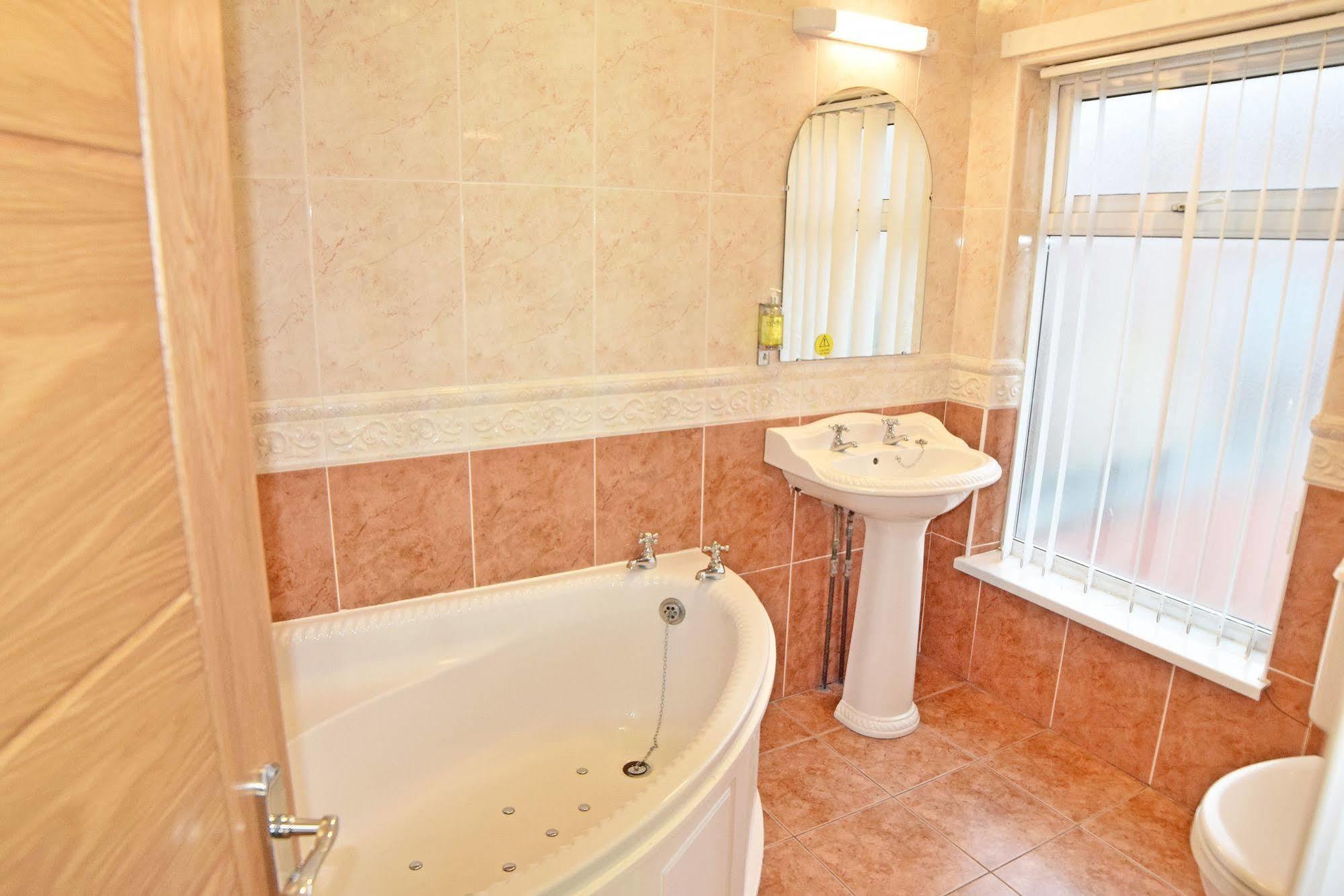 Four-poster Double with Spa Bath