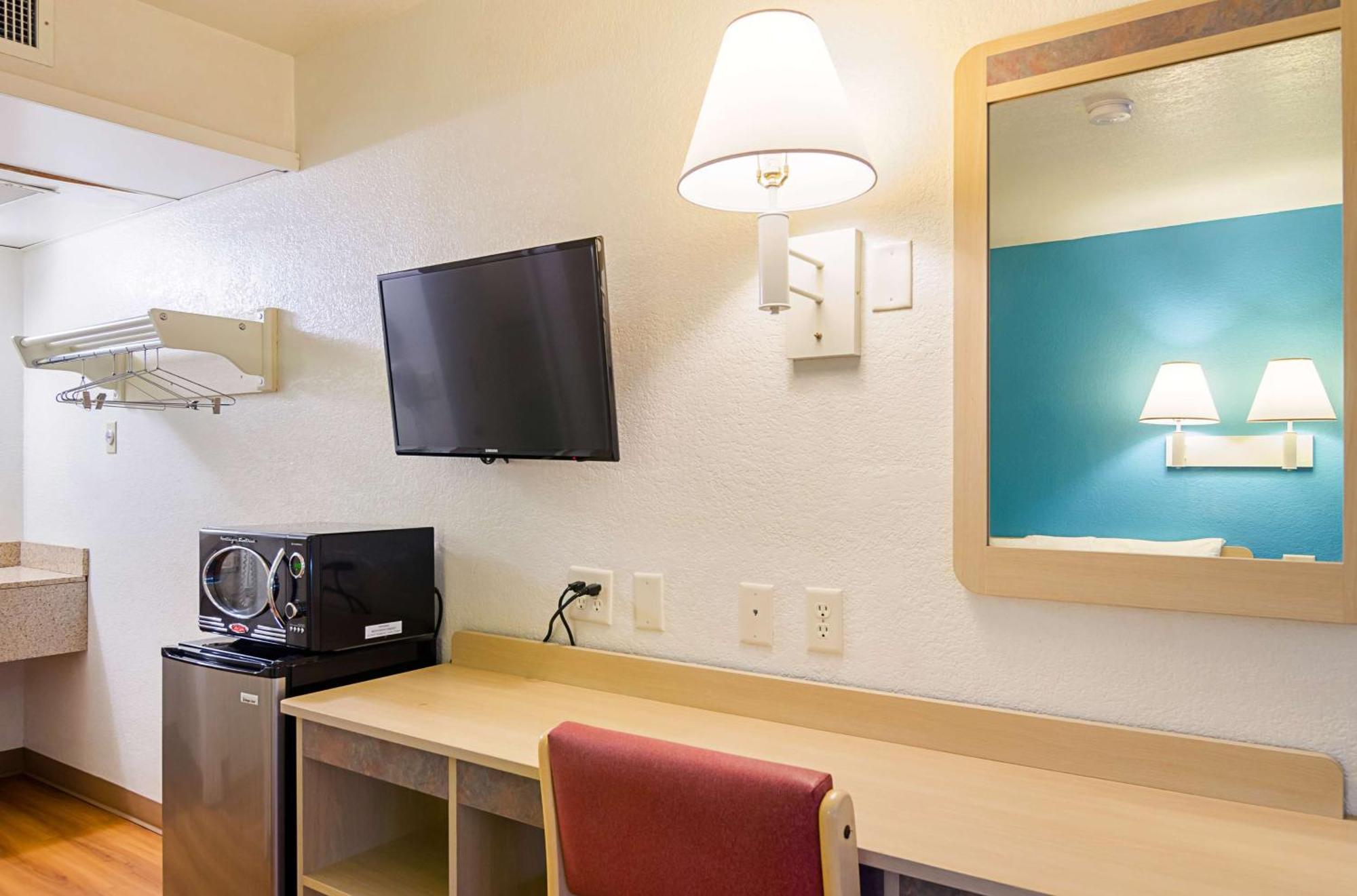 Deluxe Quadruple Room Smoking