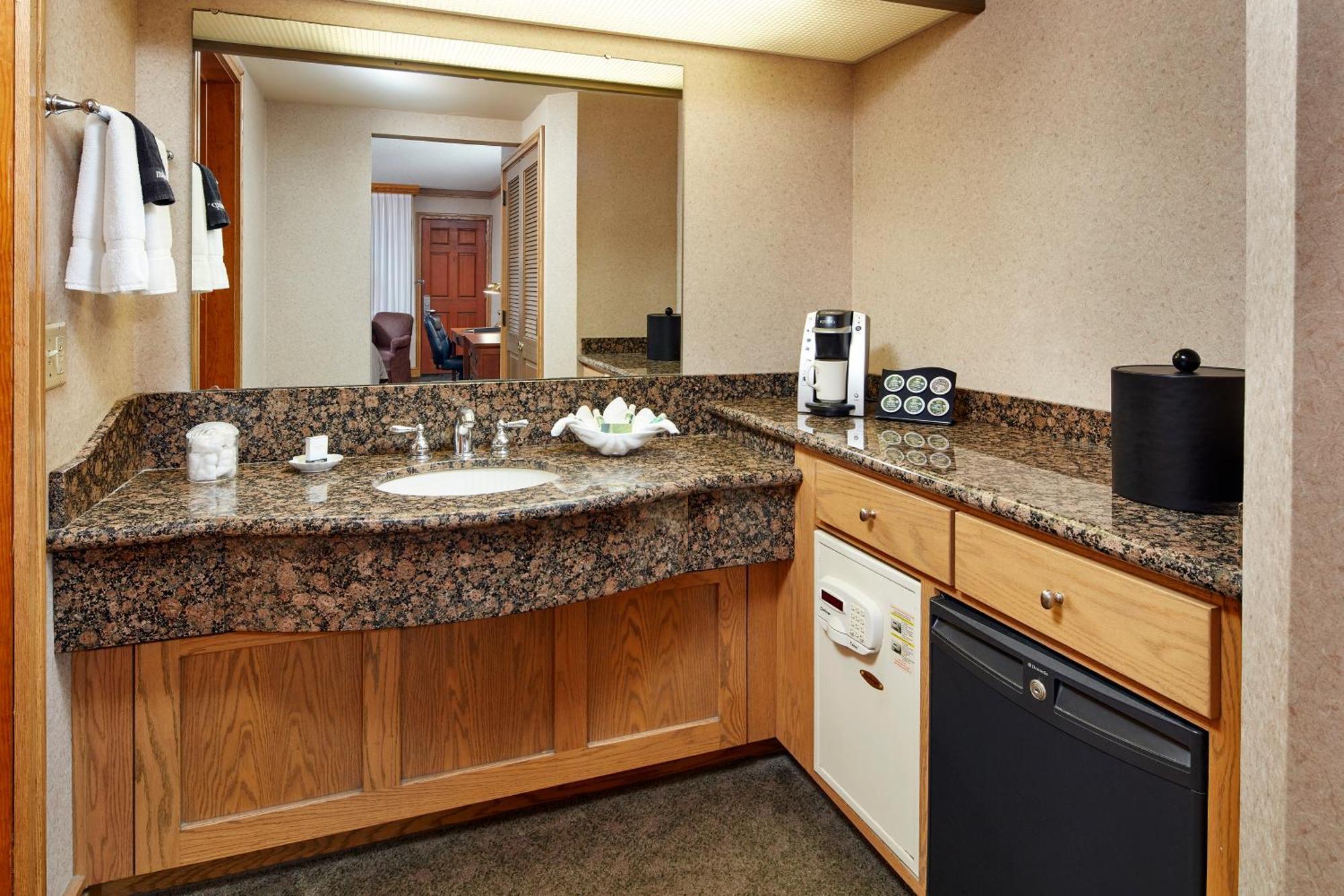 Standard King Room Sofa Bed