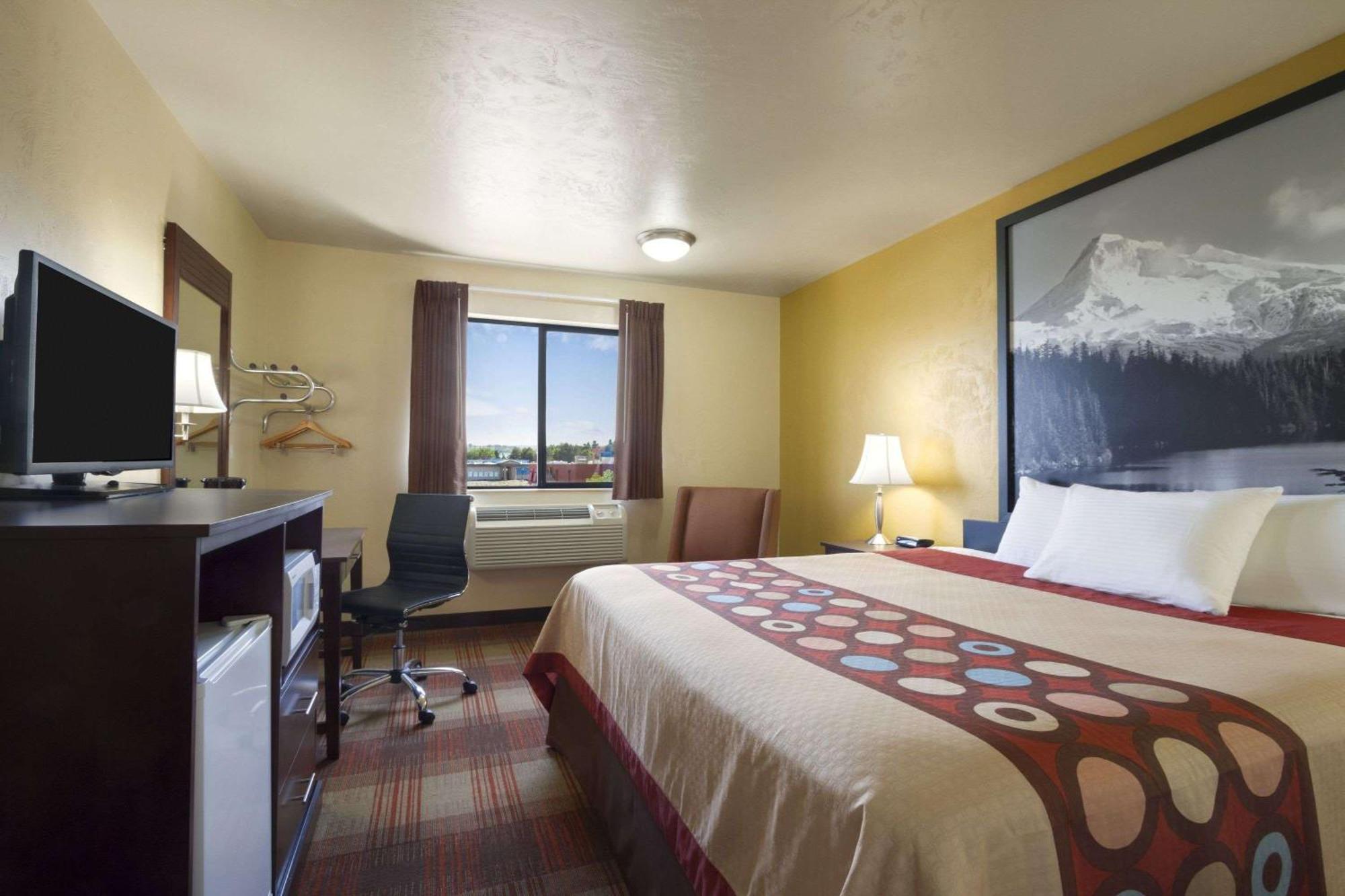 King Room - Non-Smoking