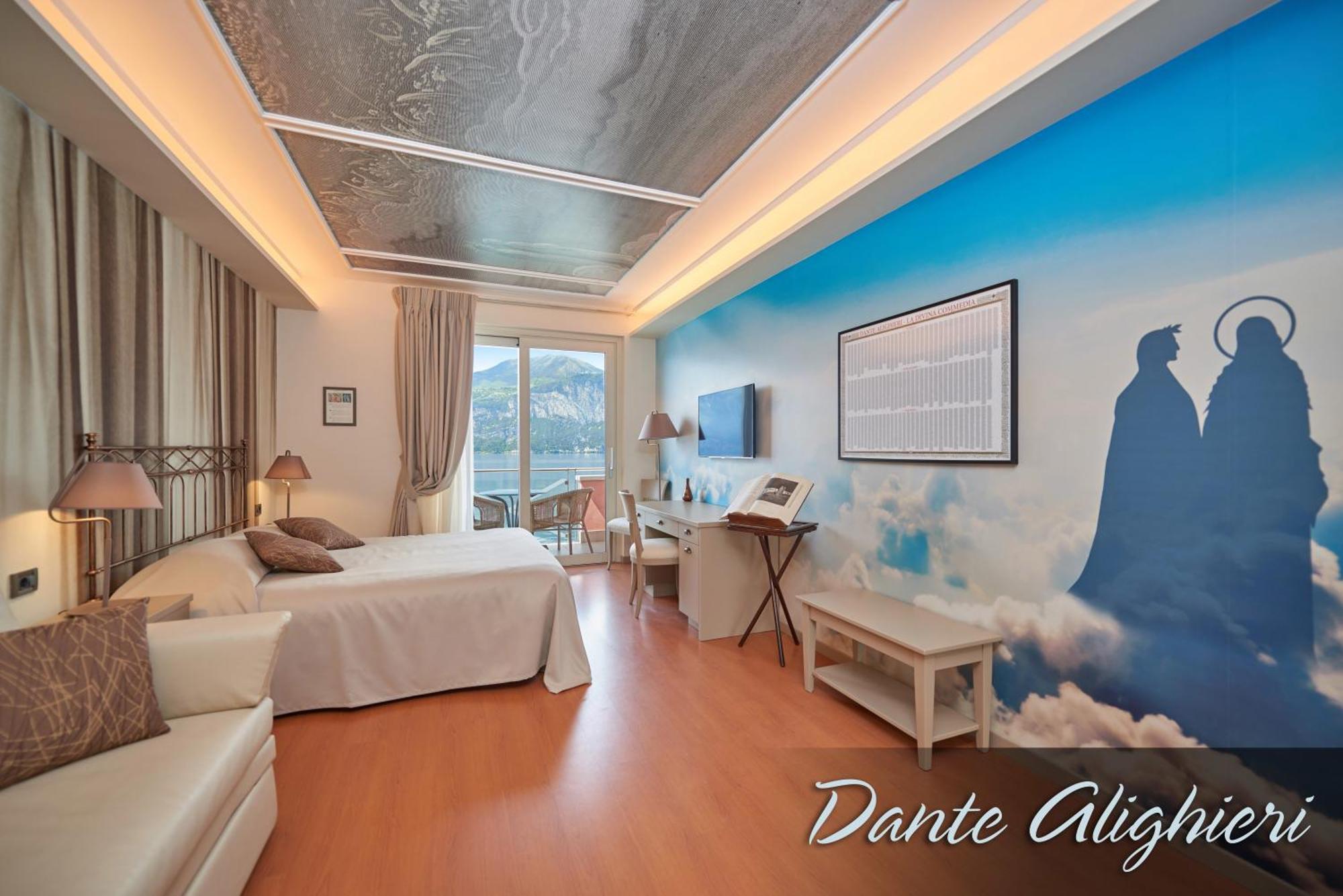 Junior Suite Prestige con Vista Lago (2 Adulti)