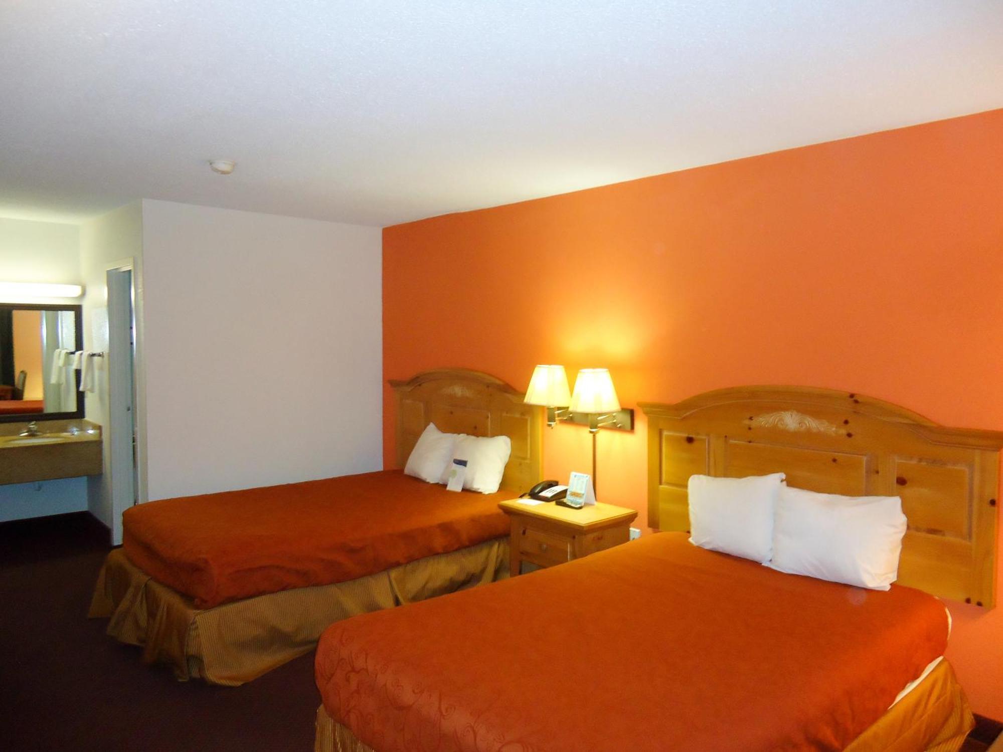 Deluxe Quadruple Room - Non-Smoking