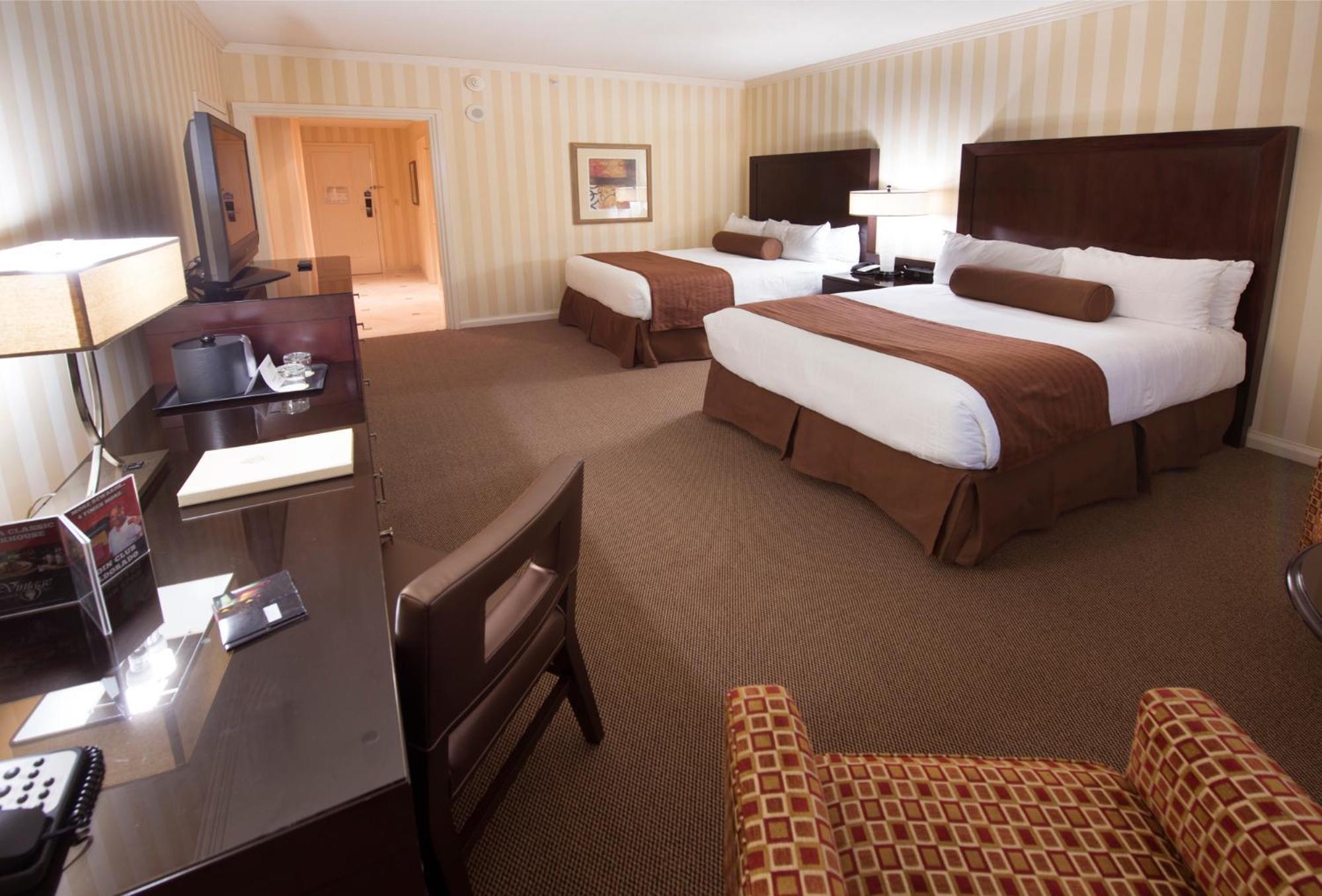 Deluxe Queen Room Two Queen Beds