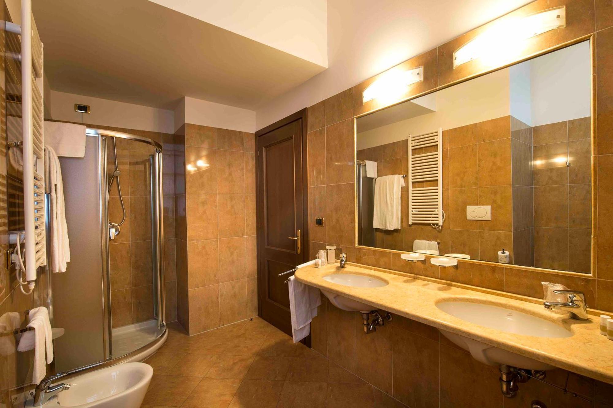 King Room,710867413:JPEG