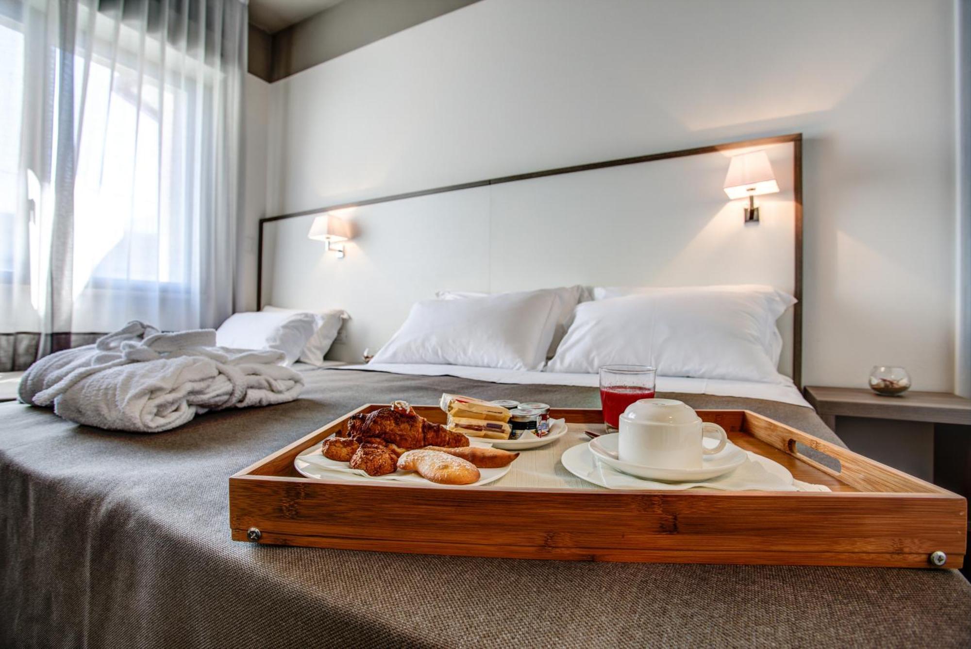 Basic Triple Room