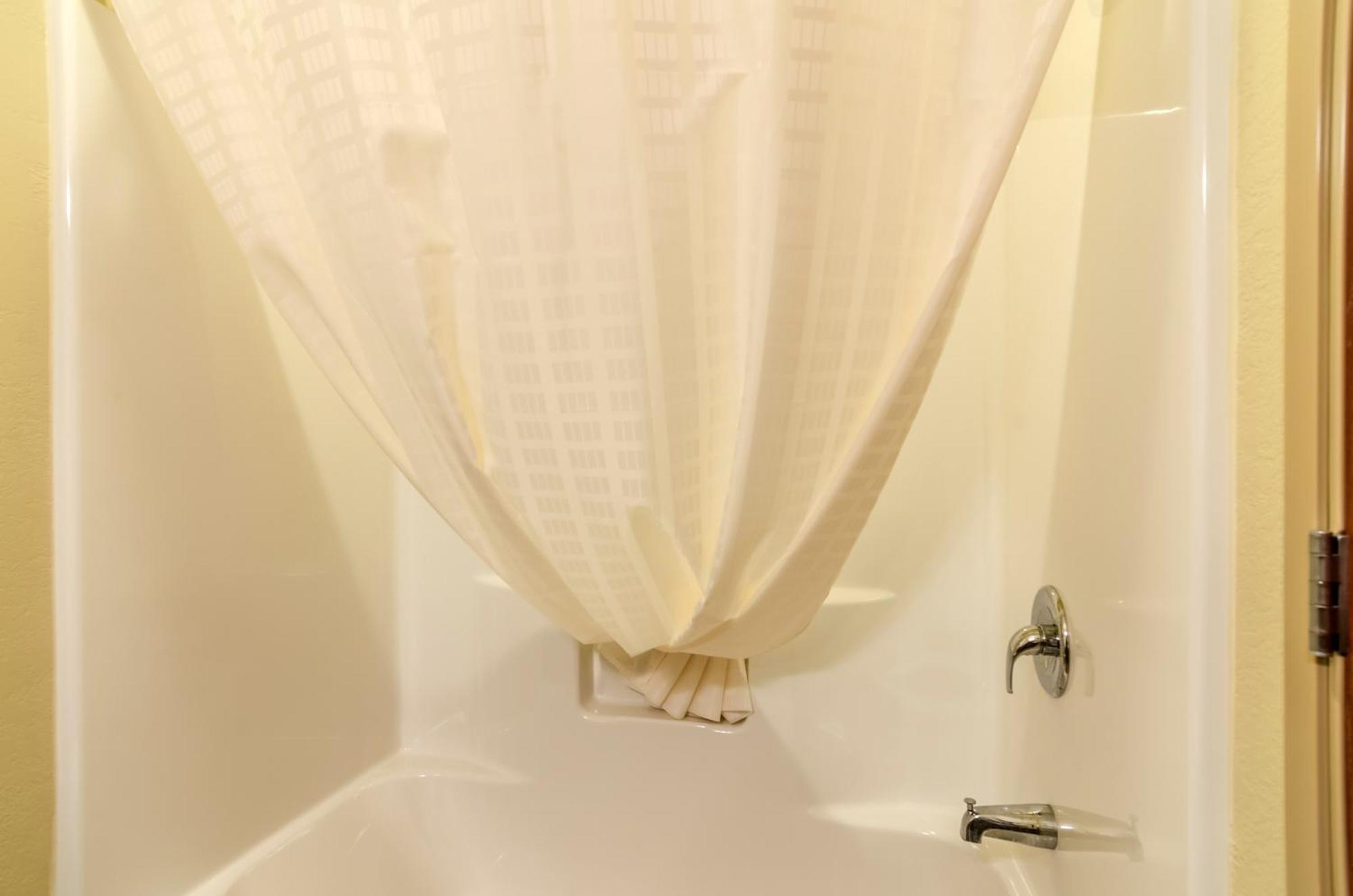 King Room - Disability Access