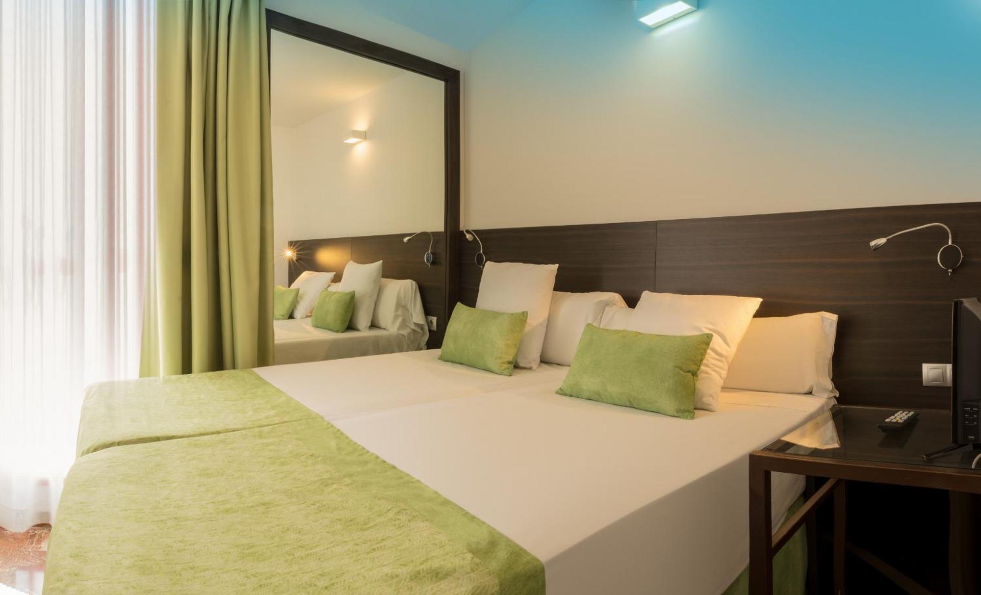 Economy Two-Bedroom Apartment,1465759019:JPEG