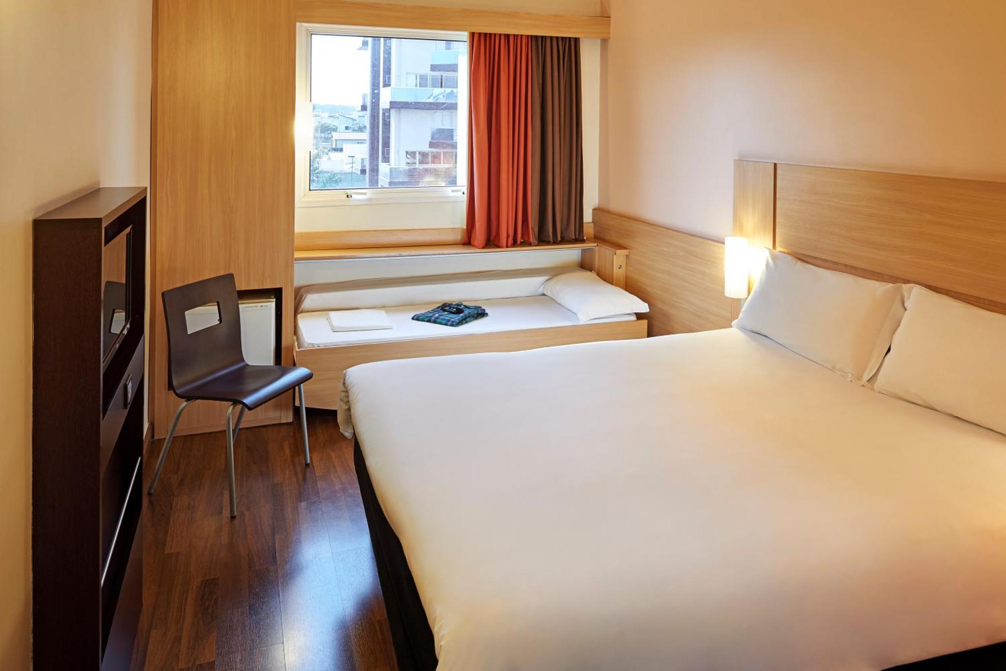Apartamento Standard com 1 Cama de Casal e Cama Extra