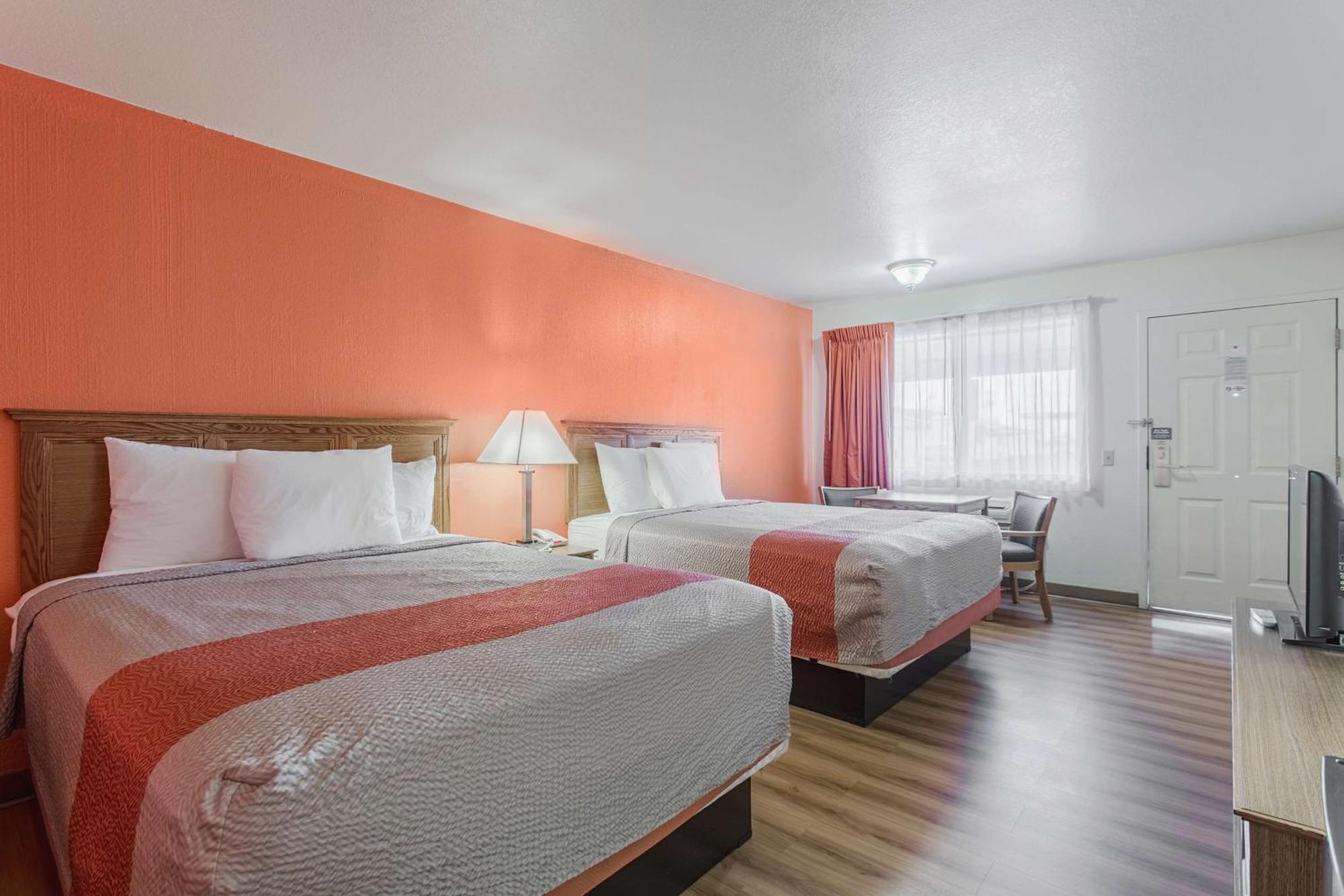 Deluxe Queen Room Two Queen Beds Non-Smoking