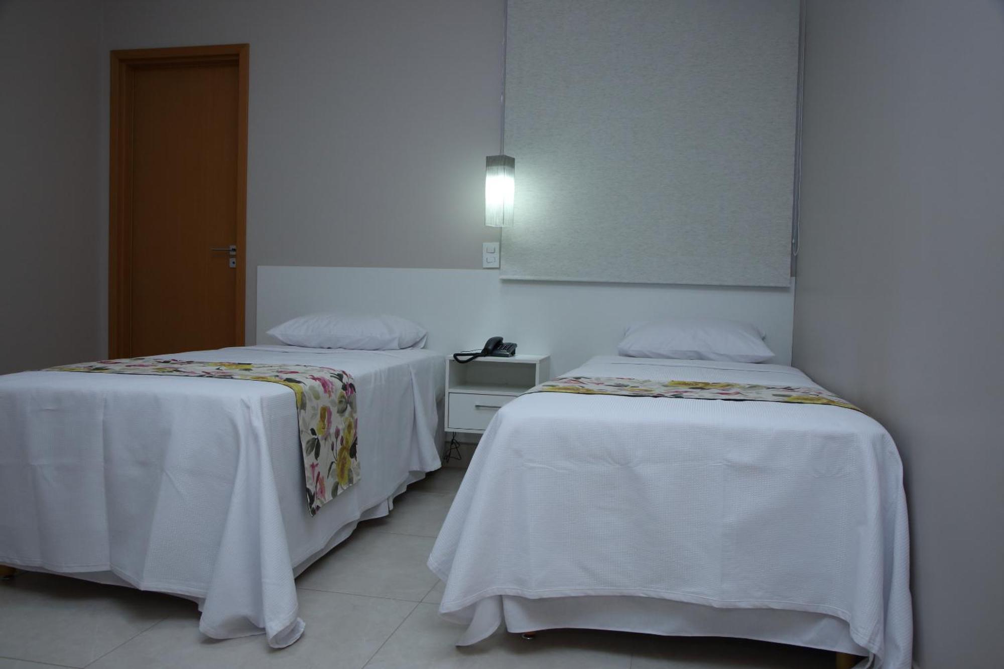 Large Twin Room,714326263:JPEG
