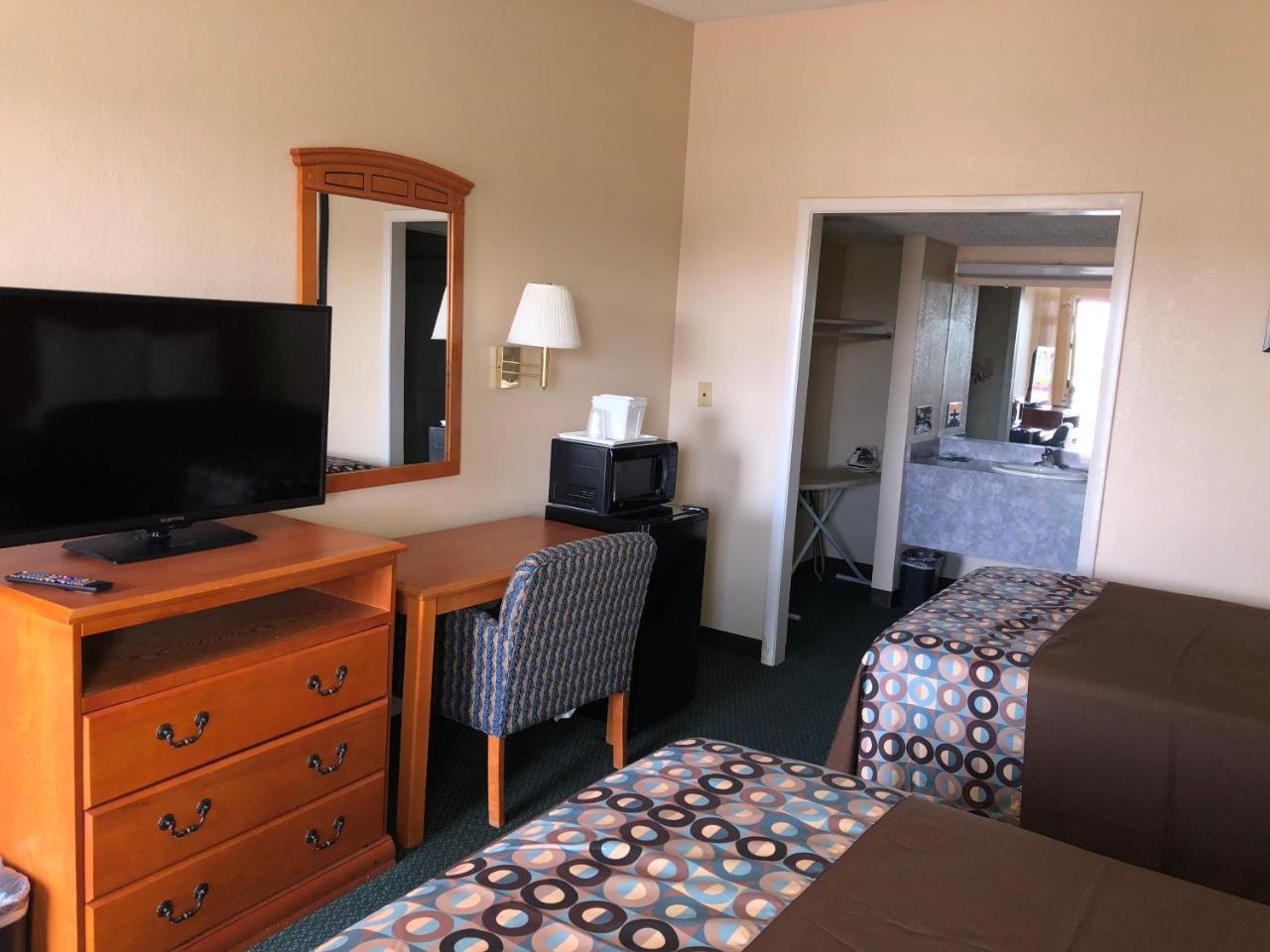 Double Room Two Double Beds Non-Smoking