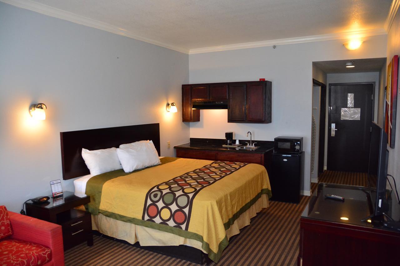 King Room Kitchenette Balcony