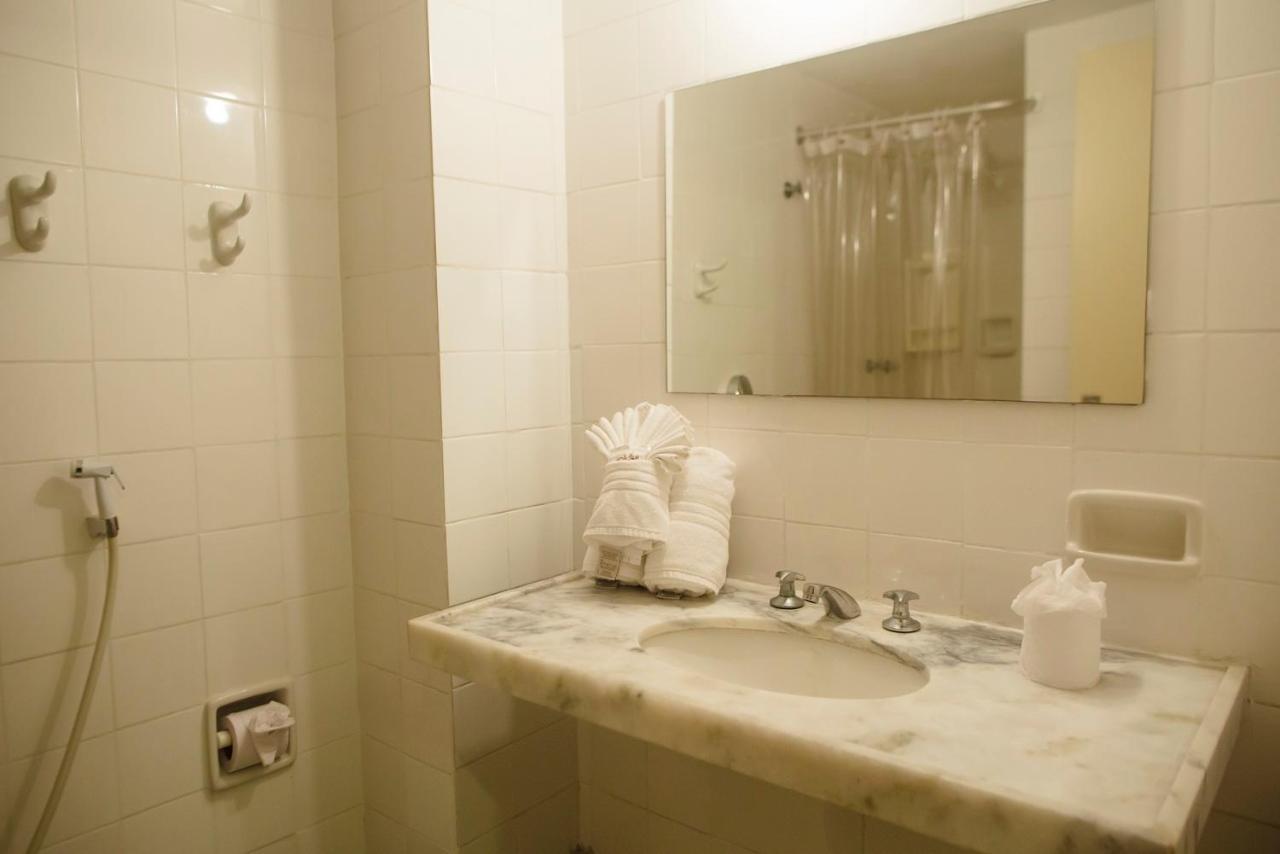 Quarto Econômico