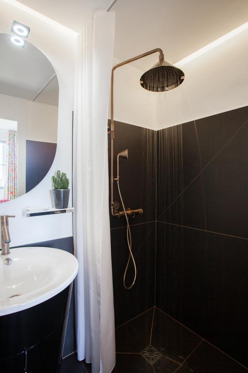 Deluxe Double Room Bath