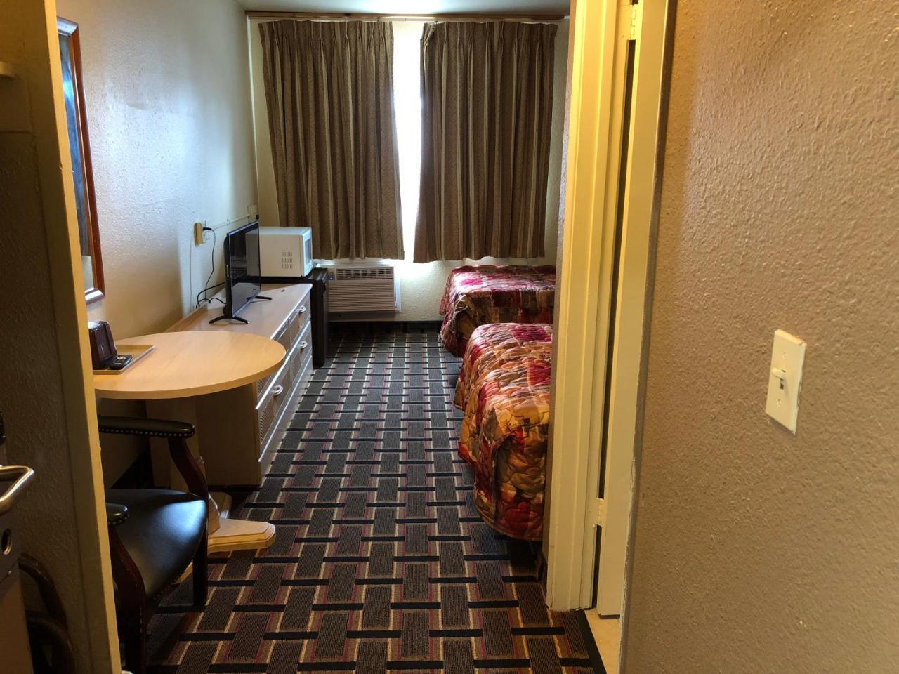 Deluxe Room Two Double Beds Smoking