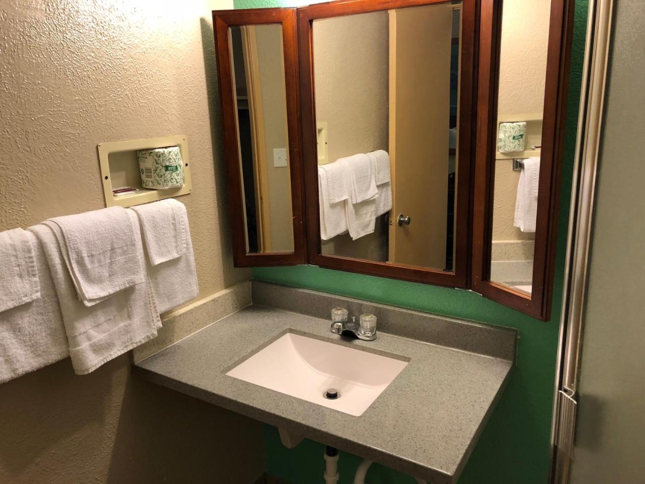 Deluxe Room Two Double Beds Non-Smoking