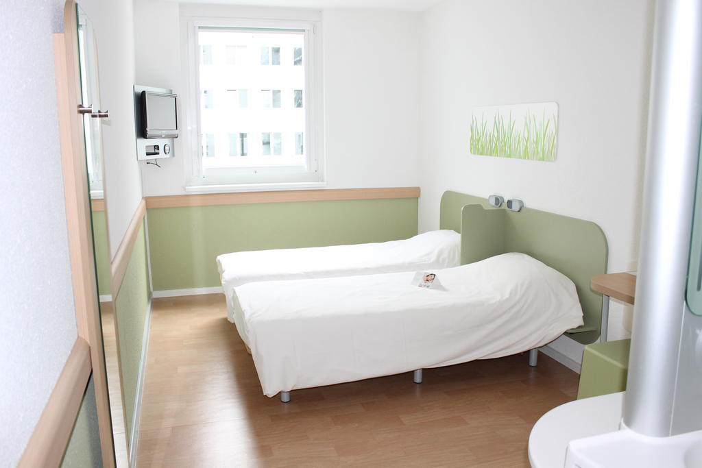 Standard Room 2 Single Beds,73702304:JPEG